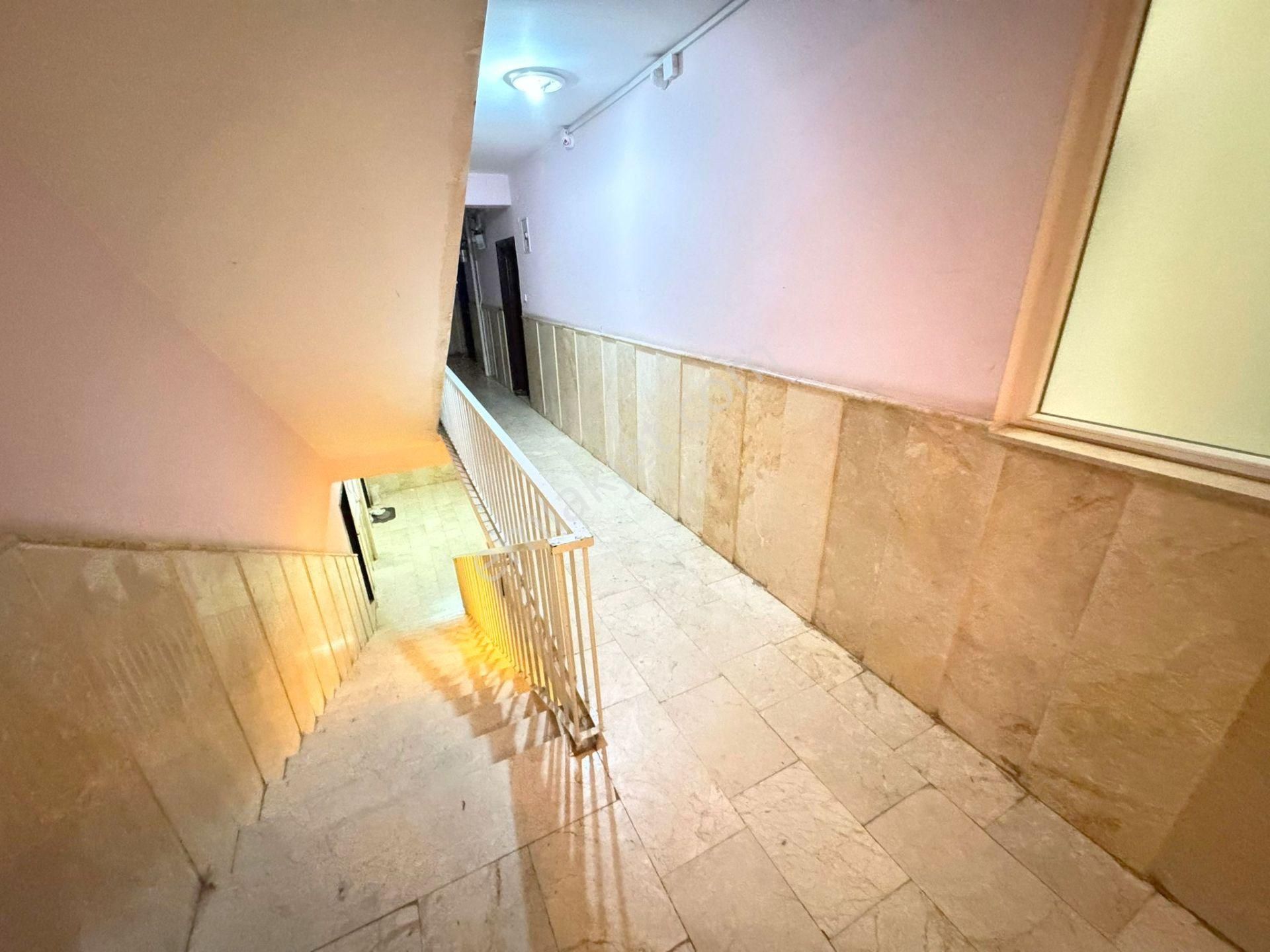 Şafak'tan Kuyuyazısında 3+1 Ön Cephe Çok Geniş Katta Çift Balkon - Görsel 8