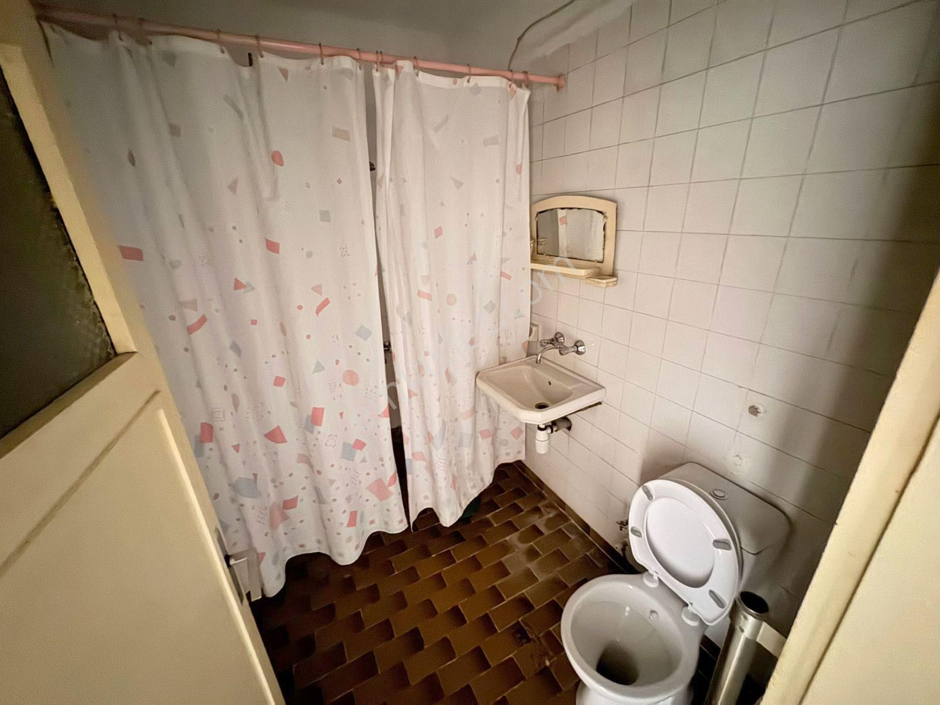 Şafak'tan Kuyuyazısında 3+1 Ön Cephe Çok Geniş Katta Çift Balkon - Görsel 17