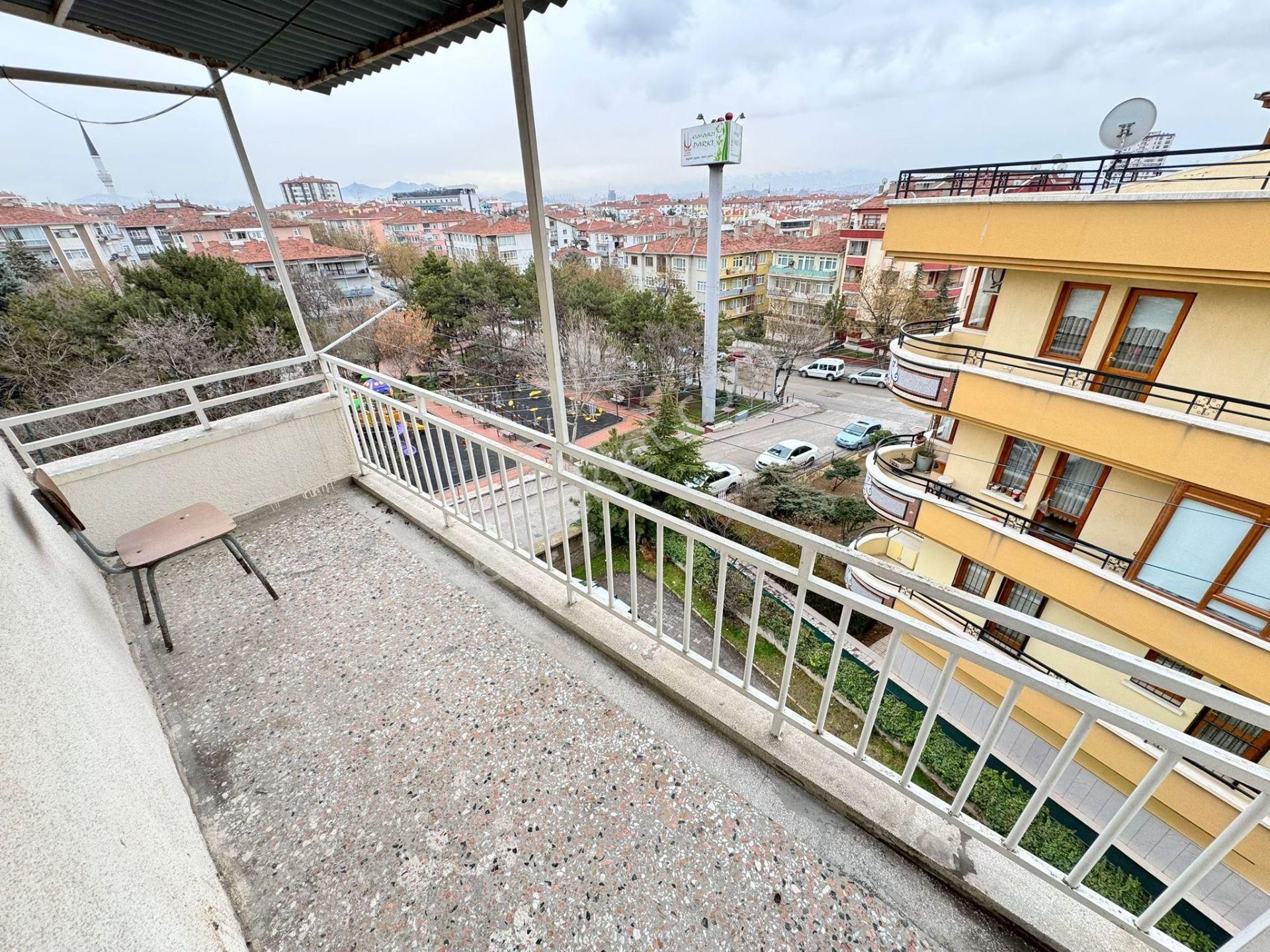 Şafak'tan Kuyuyazısında 3+1 Ön Cephe Çok Geniş Katta Çift Balkon - Görsel 5