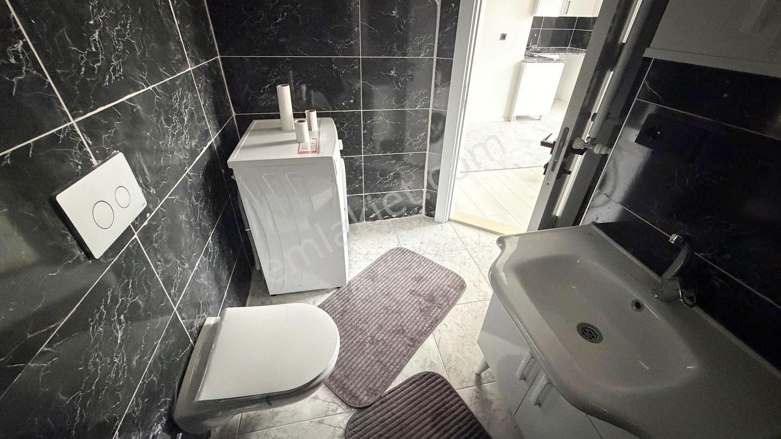 En İyi Fiyat Garantisi! Eşyalı İskanlı 1+1 - Görsel 13