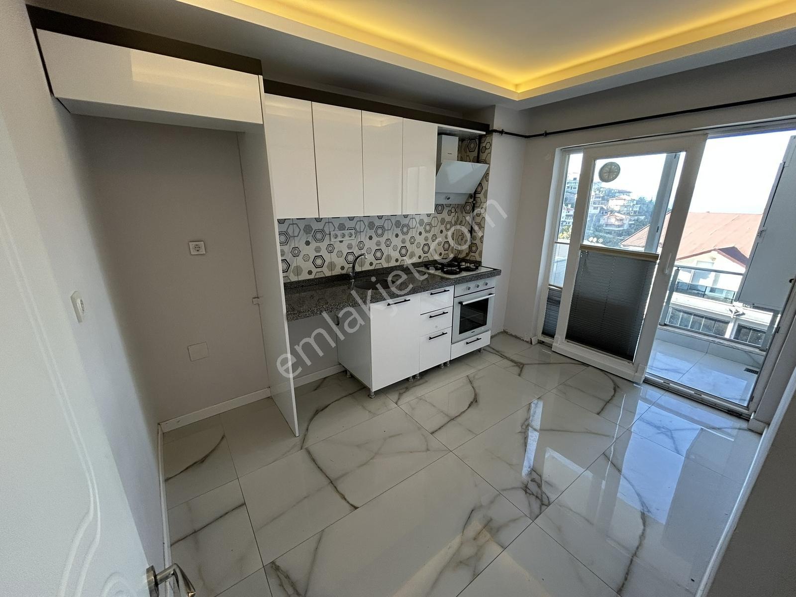 Mudanya Halitpaşa'da Deniz Manzaralı 2+1 3 Katlı Bina - Görsel 22