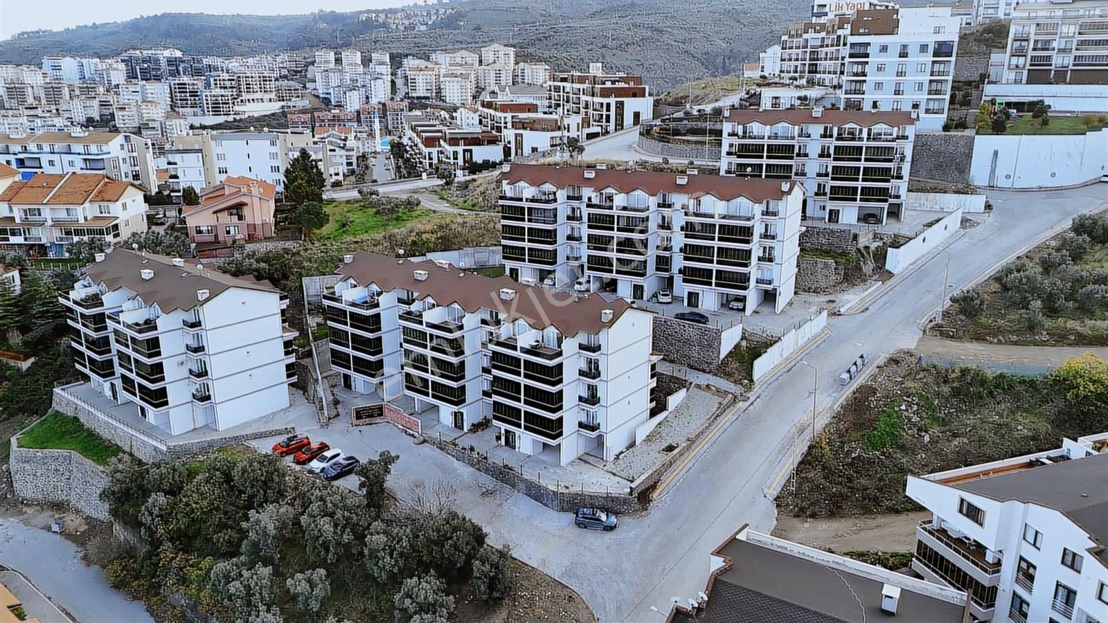 Mudanya Halitpaşa'da Deniz Manzaralı 2+1 3 Katlı Bina - Görsel 3