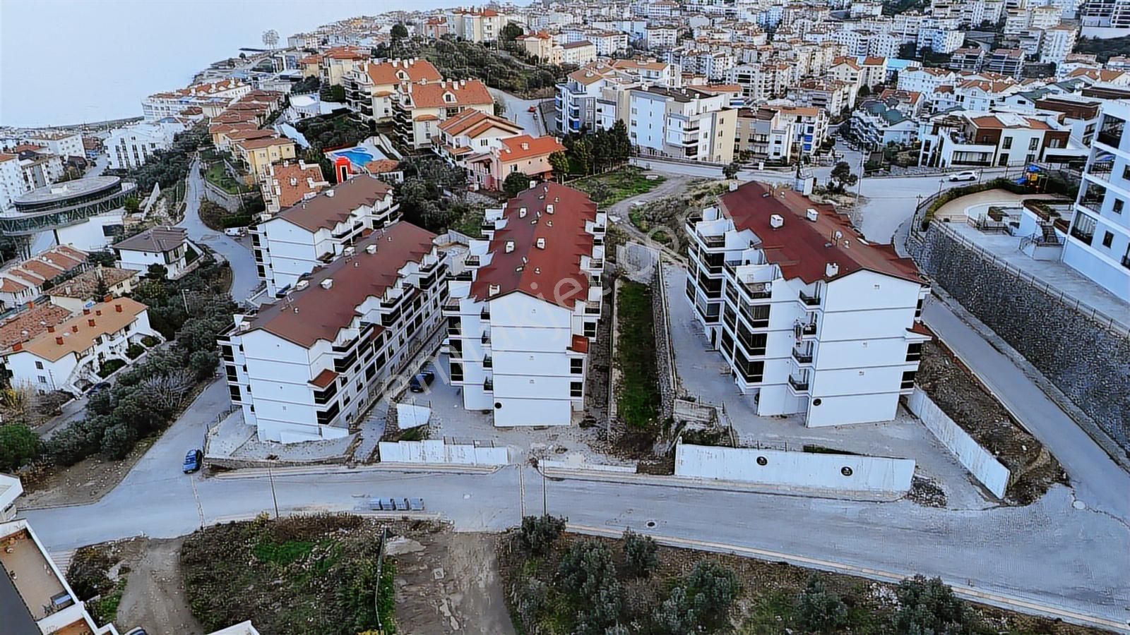 Mudanya Halitpaşa'da Deniz Manzaralı 2+1 3 Katlı Bina - Görsel 2