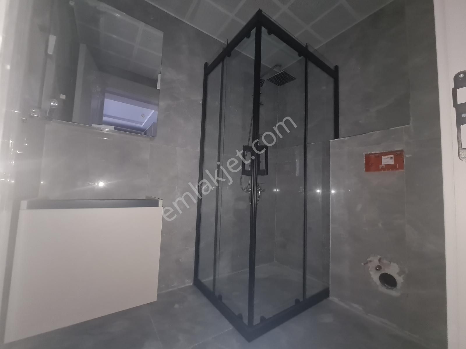 Hastane Ve Üniversite Yakını, Bulvar Üzeri, Site İçi 1+1 Daire - Görsel 7
