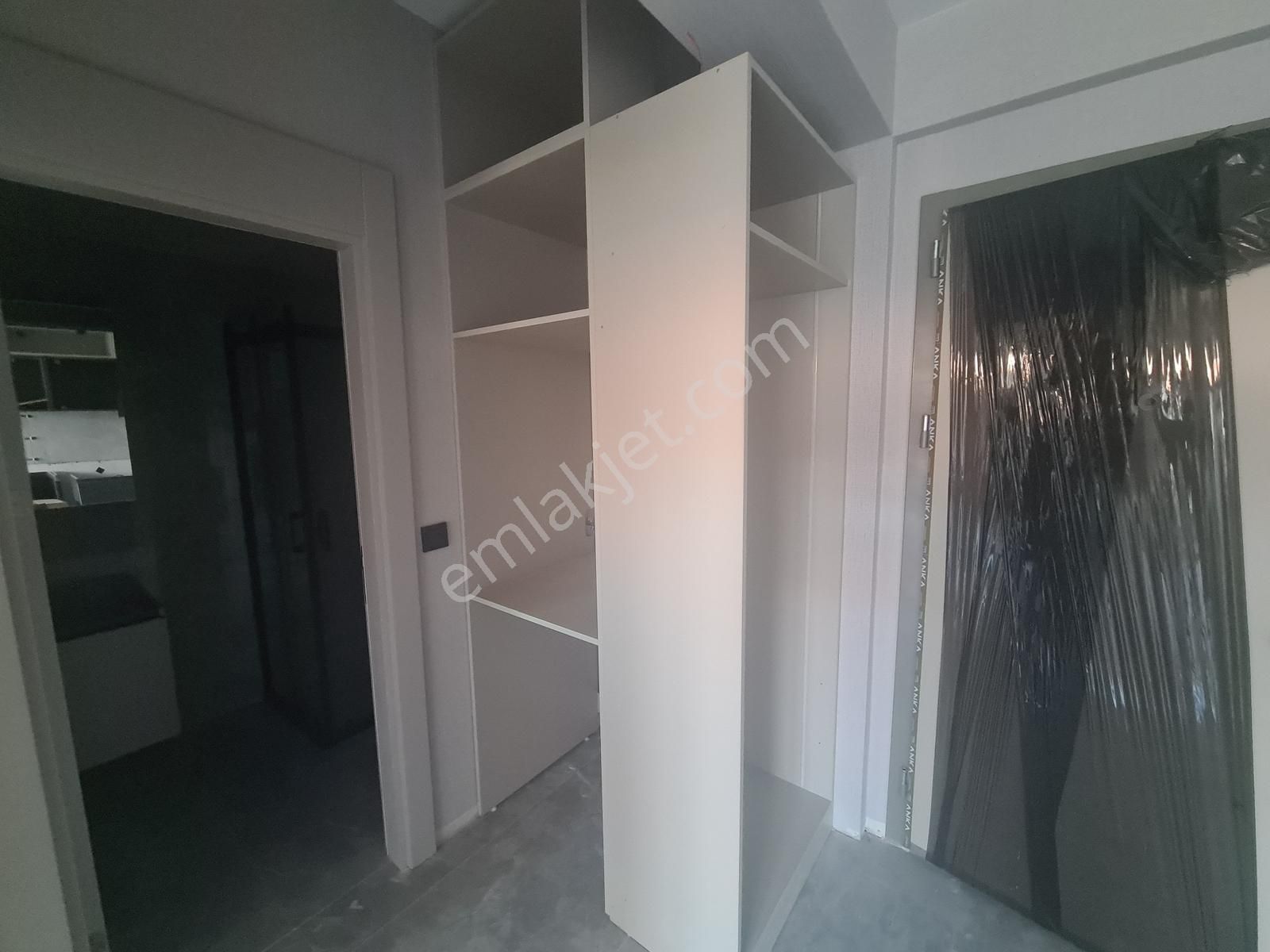 Hastane Ve Üniversite Yakını, Bulvar Üzeri, Site İçi 1+1 Daire - Görsel 12