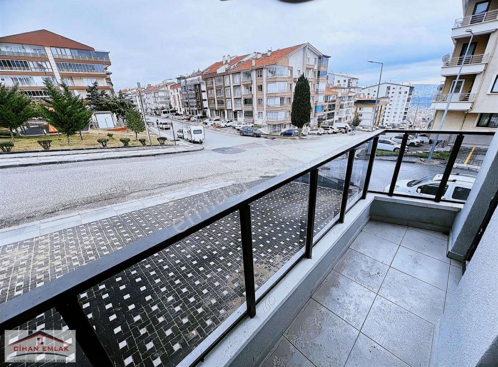 Sancaktepede Park Manzaralı Kırıkkaleliler Cadde Üzeri 3+1 Daire - Görsel 9