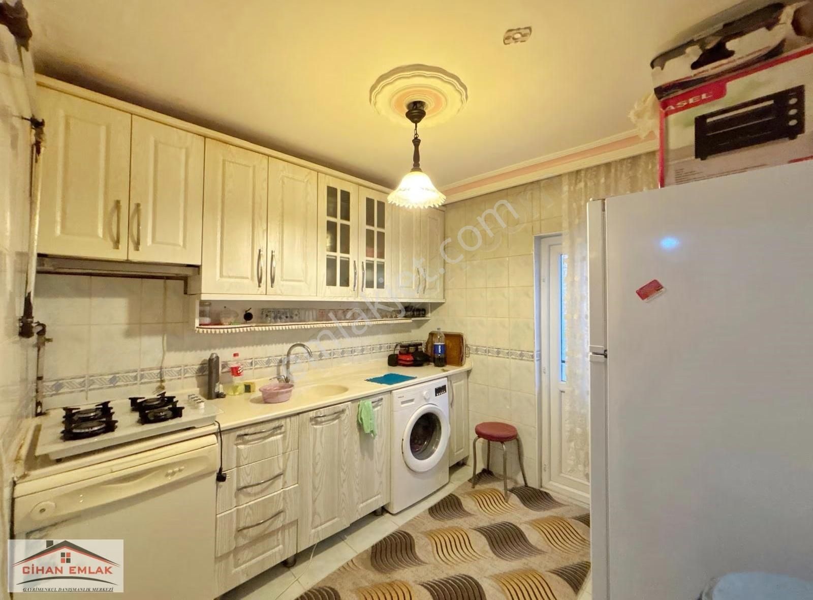 Cihandan Şehitkubilayda Özlem Cadde Yanı 2+1 Satlık Daire