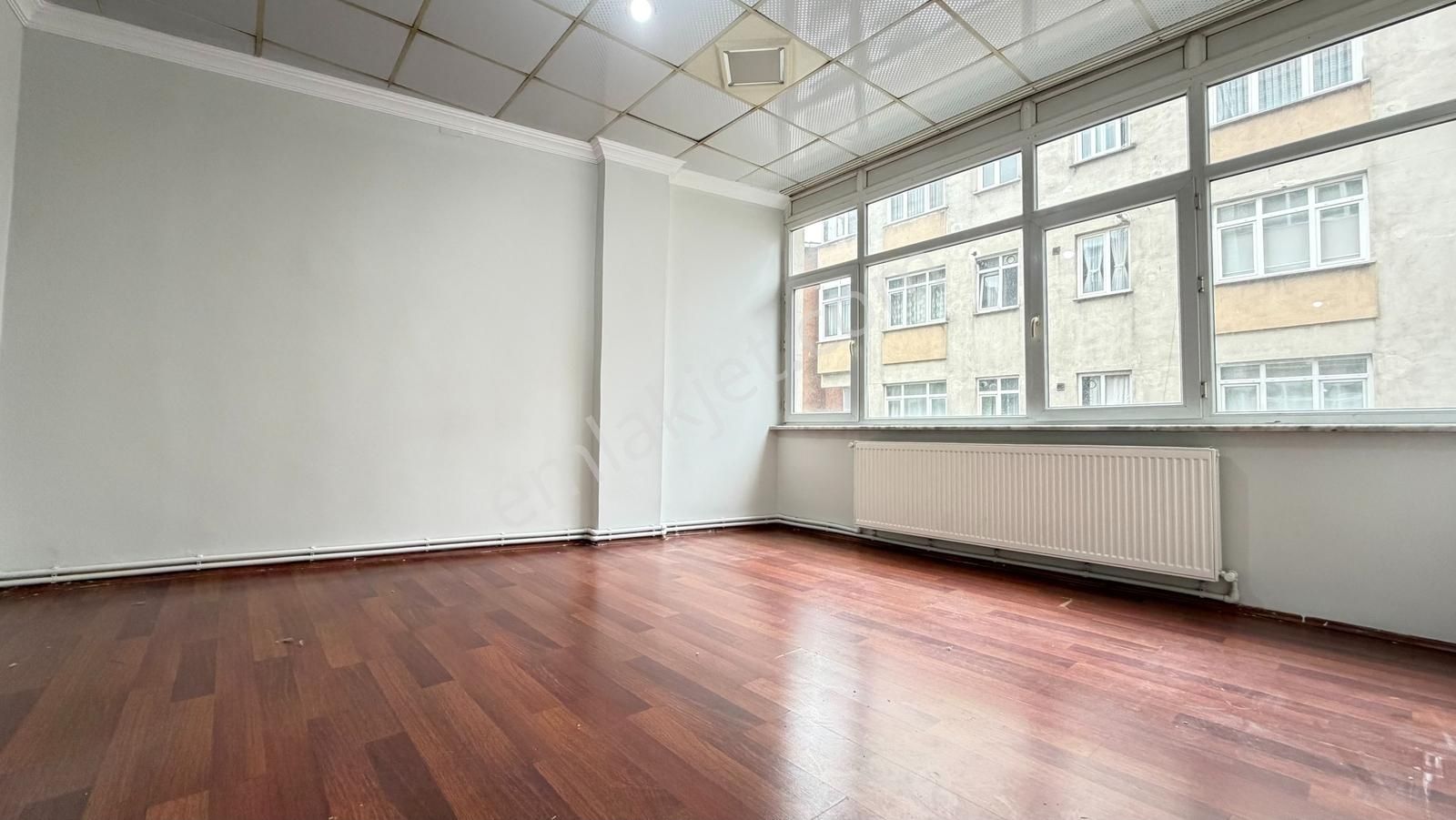 İlka'dan Talatpaşa 2+1 Kiralık Daire Cadde Üzeri Metrobüse 7dk - Görsel 4