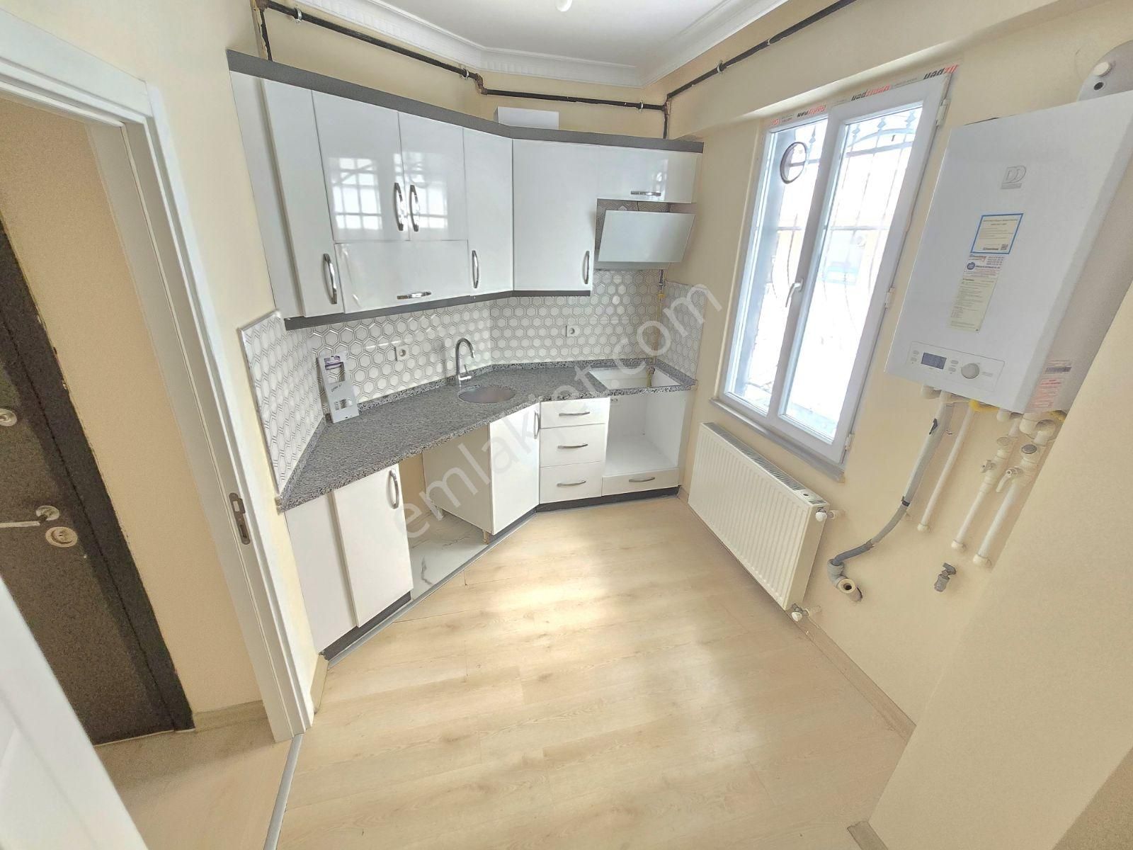 Pusula İnş.tan Ugurmumcu Mah Cadeye Yakın 85m2 Yuksek Giriş Kat - Görsel 5