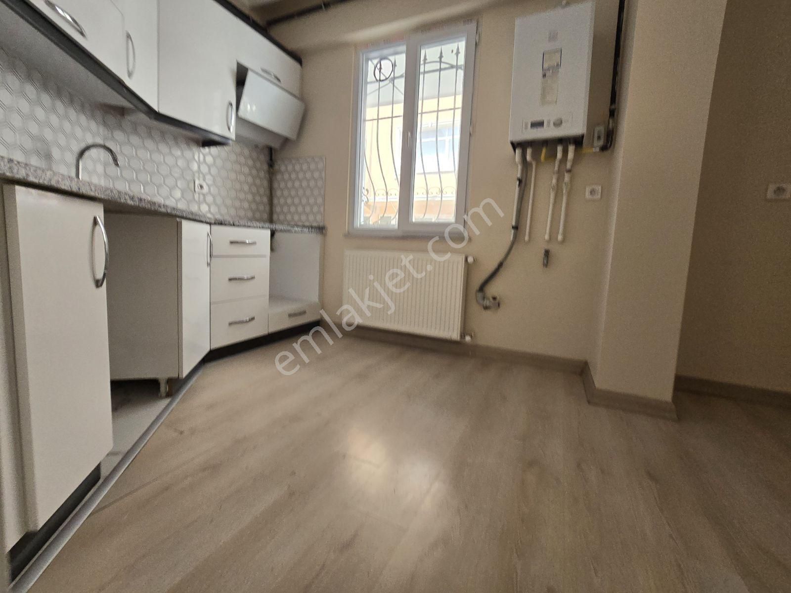 Pusula İnş.tan Ugurmumcu Mah Cadeye Yakın 85m2 Yuksek Giriş Kat - Görsel 21