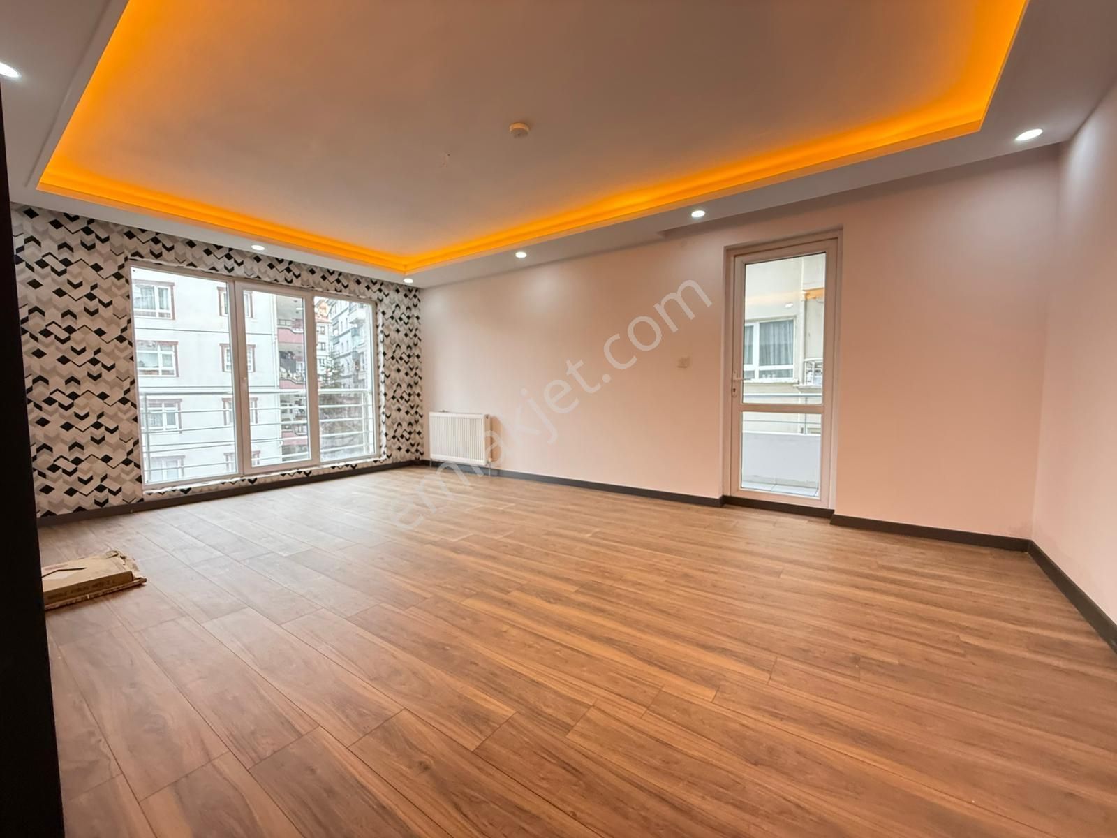 Mutlu Cadde Üzeri Katta Full Yapılı-asansörlü 3+1 Daire - Görsel 2