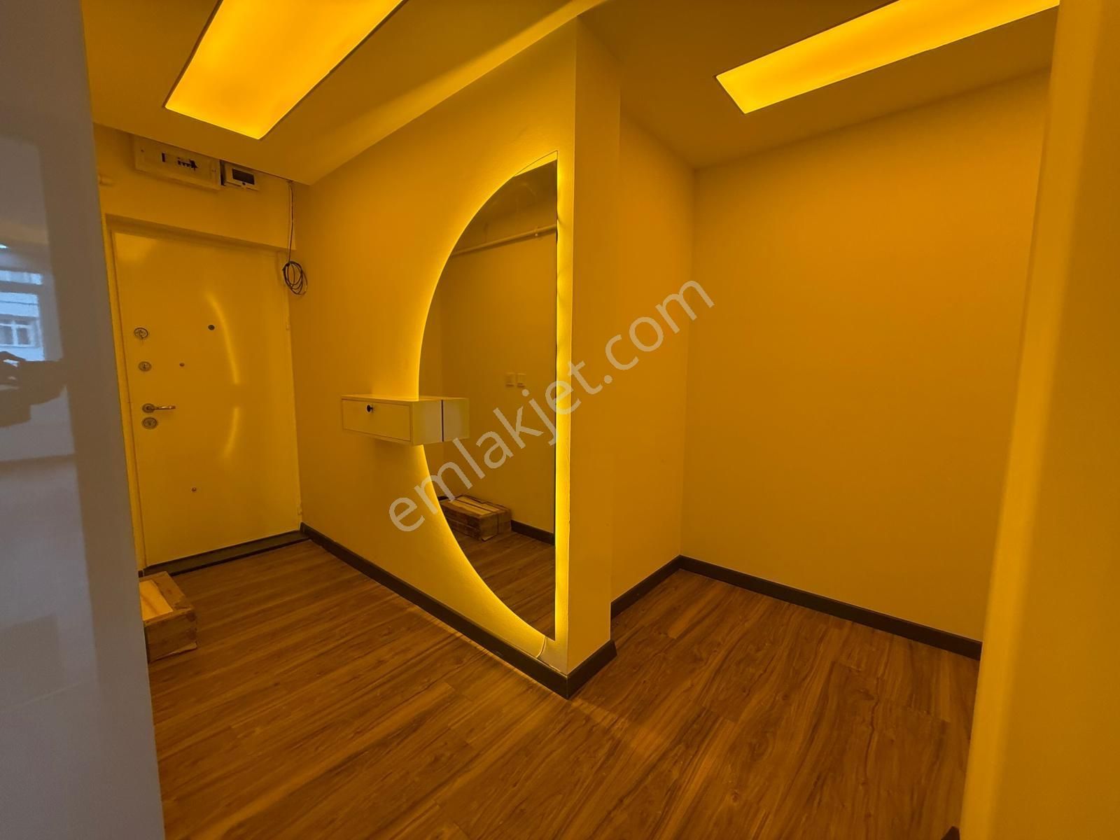 Mutlu Cadde Üzeri Katta Full Yapılı-asansörlü 3+1 Daire - Görsel 9