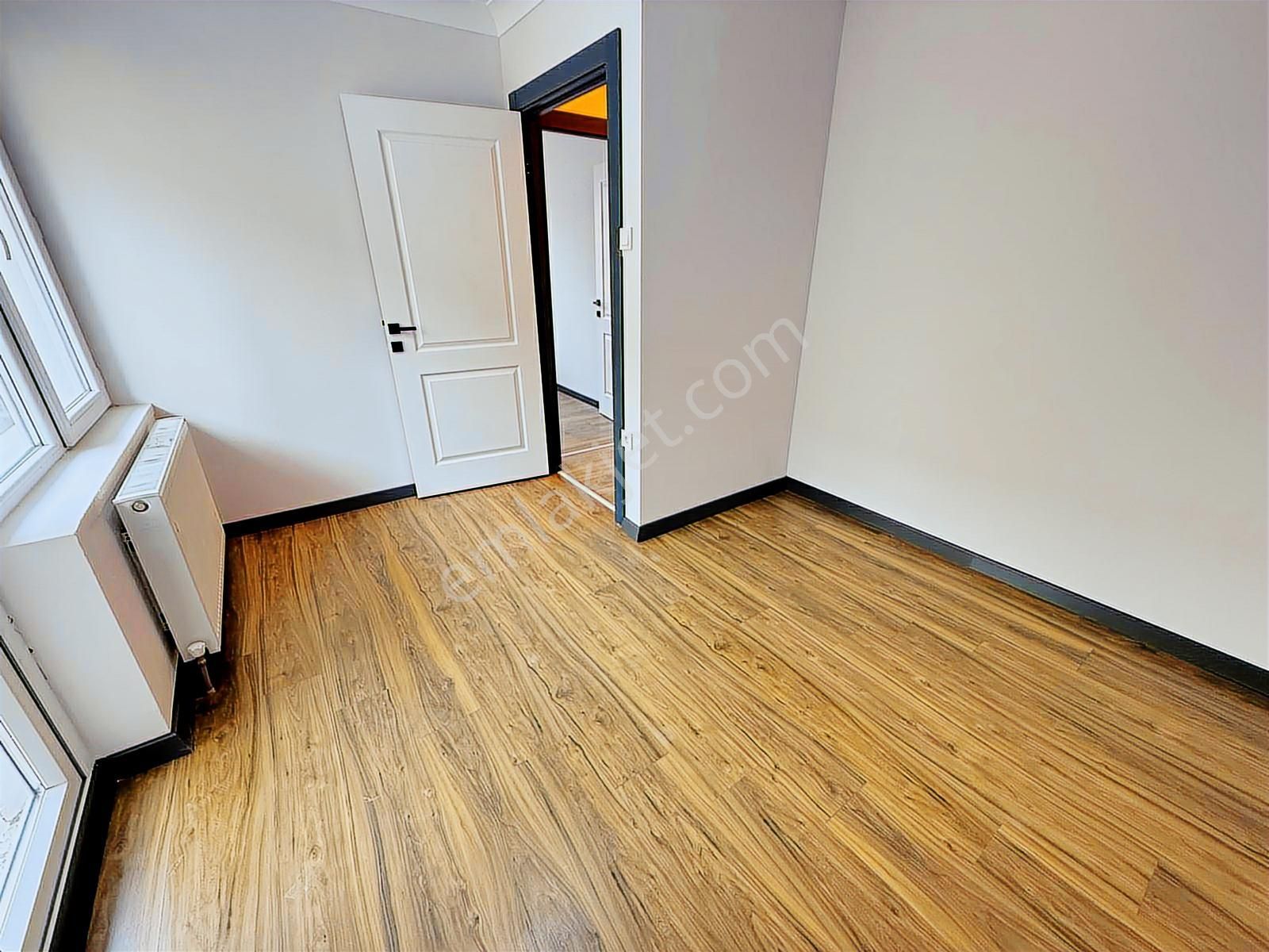 Mutlu Cadde Üzeri Katta Full Yapılı-asansörlü 3+1 Daire - Görsel 21