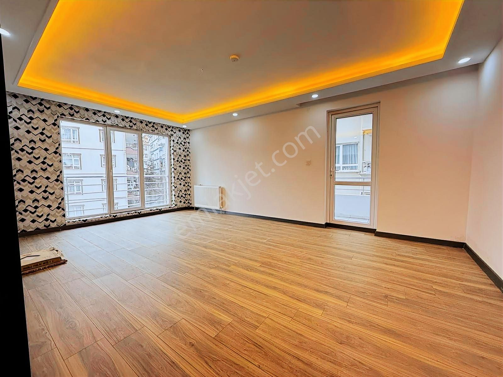 Mutlu Cadde Üzeri Katta Full Yapılı-asansörlü 3+1 Daire - Görsel 10