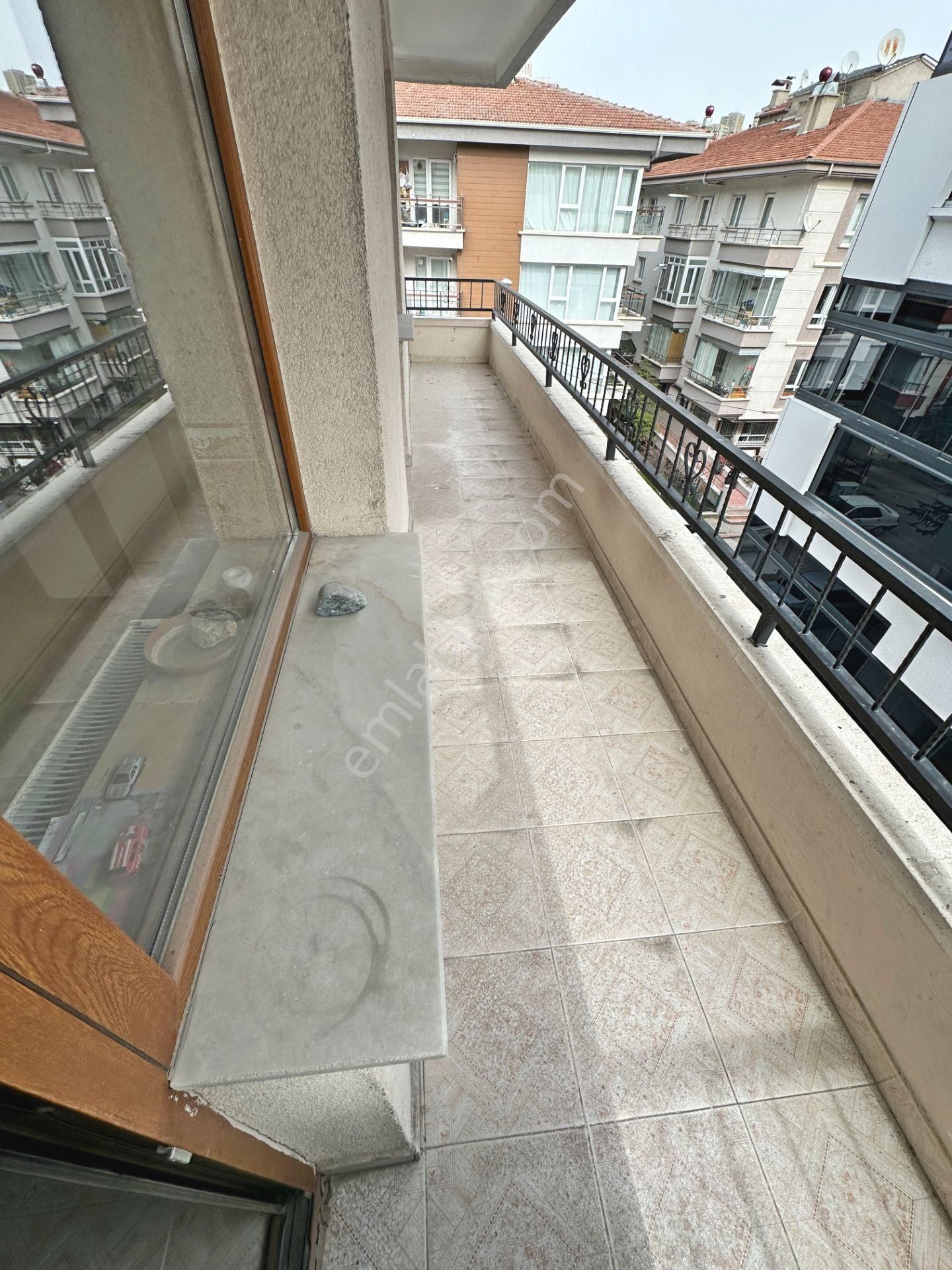 Misket Düzlükte Tren Yakını Açık Teraslı 4+1 Kiralık Dublex - Görsel 8