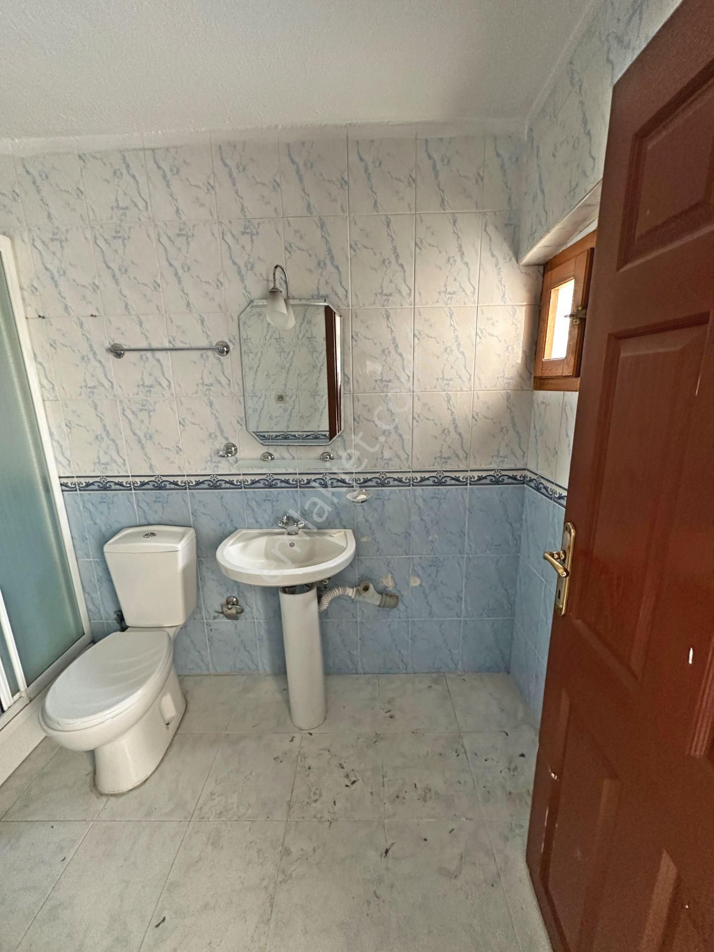 Misket Düzlükte Tren Yakını Açık Teraslı 4+1 Kiralık Dublex - Görsel 19