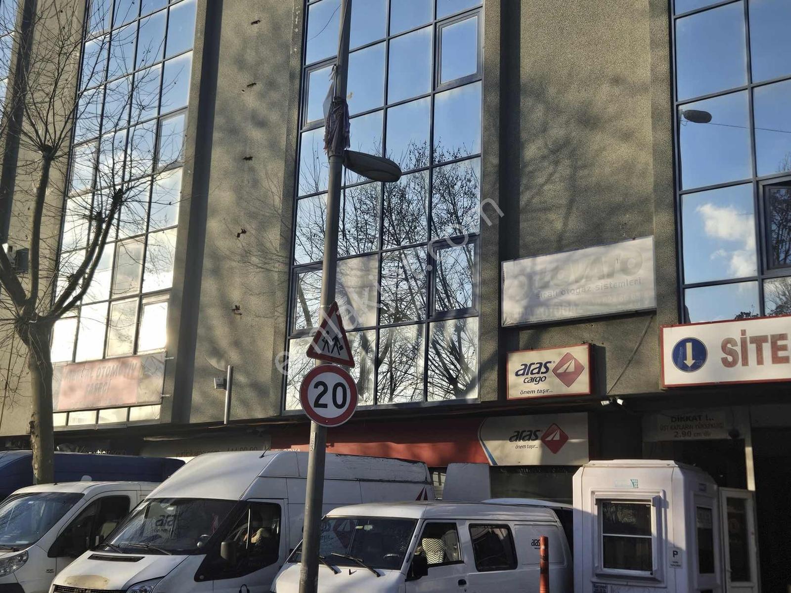 Sefaköy Beşyol Pakten Mutlu San. Sit. 100 M² Kiralık Depo - Görsel 6