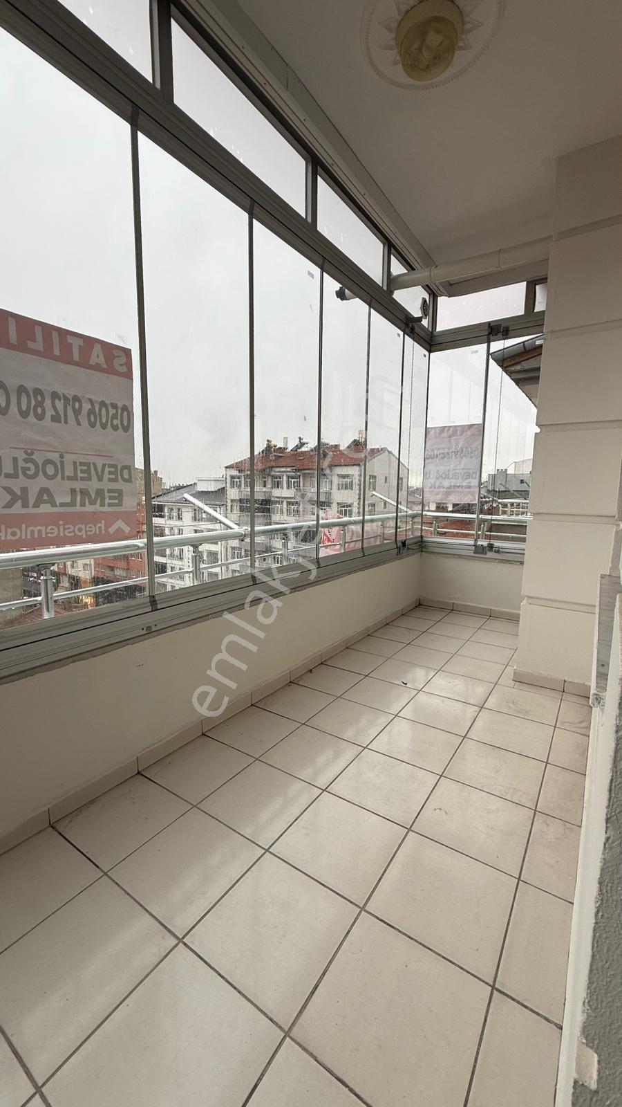 Öz Gaye Emlaktan Develi Çarşı Merkezde Satılık Daire - Görsel 3