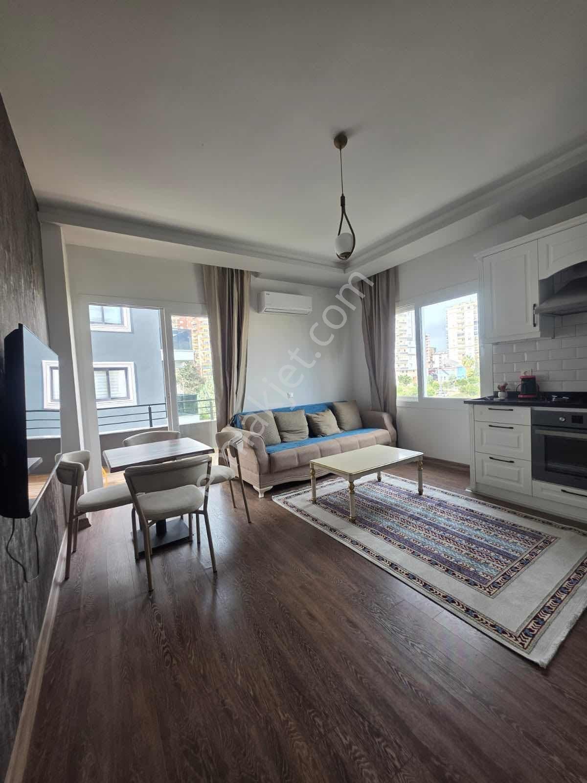 Aşağı Alata Eşyalı Kiralık 1+1 Daire