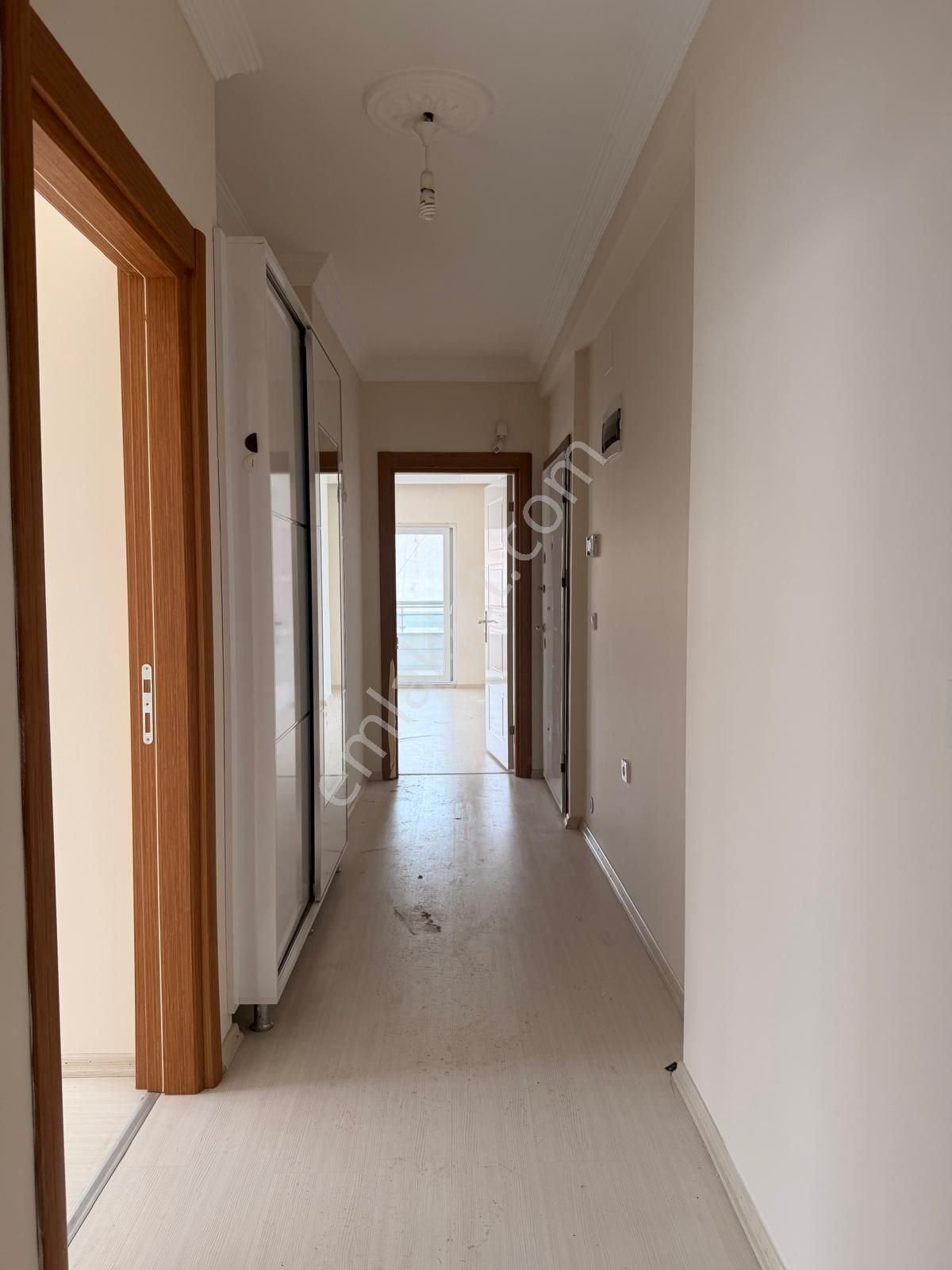 Cesur Emlak'tn Merkezi Konumda Kiralık 3+1 Geniş Ara Kat Daire - Görsel 3
