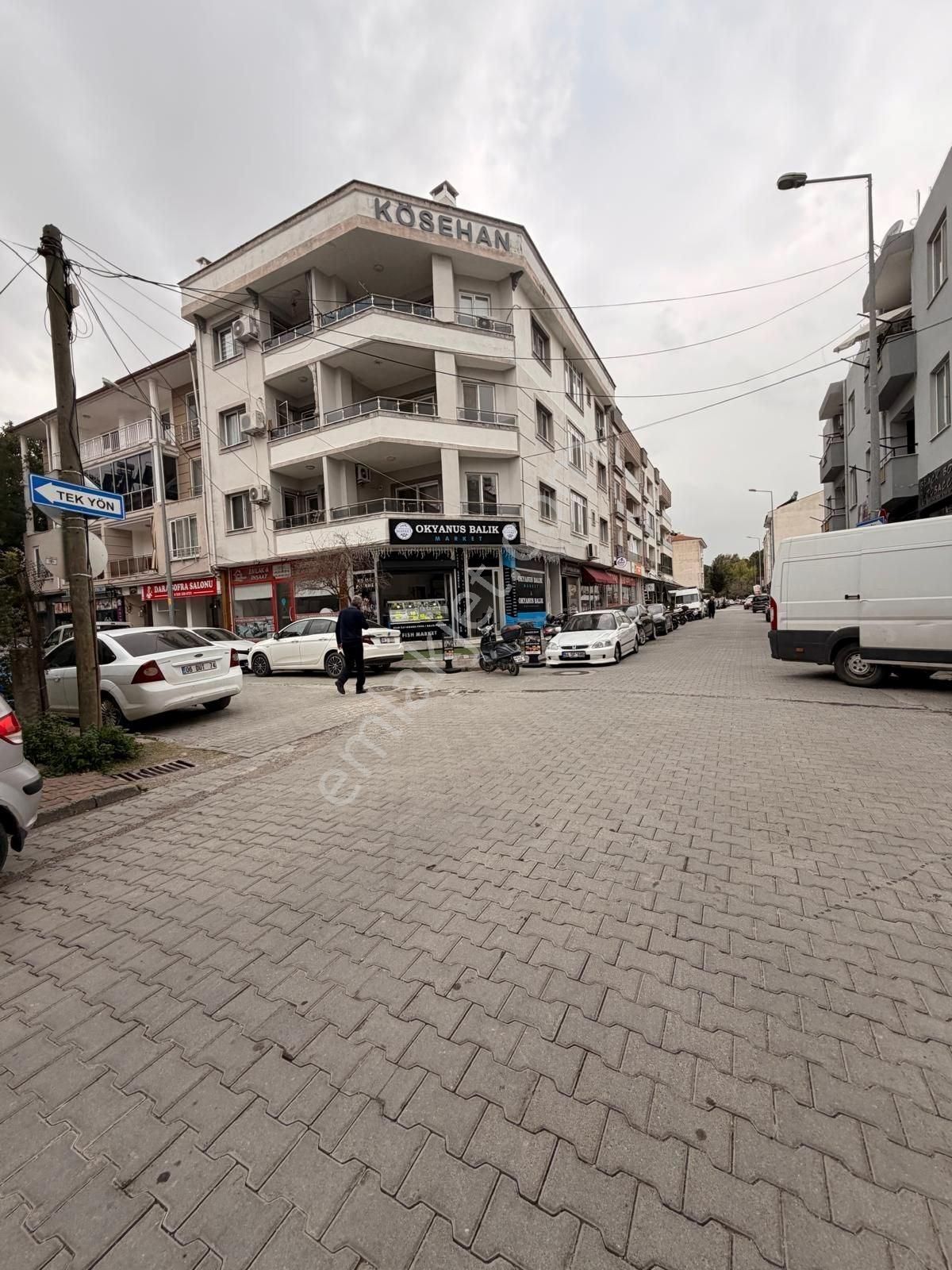 Cesur Emlak'tn Merkezi Konumda Kiralık 3+1 Geniş Ara Kat Daire - Görsel 15