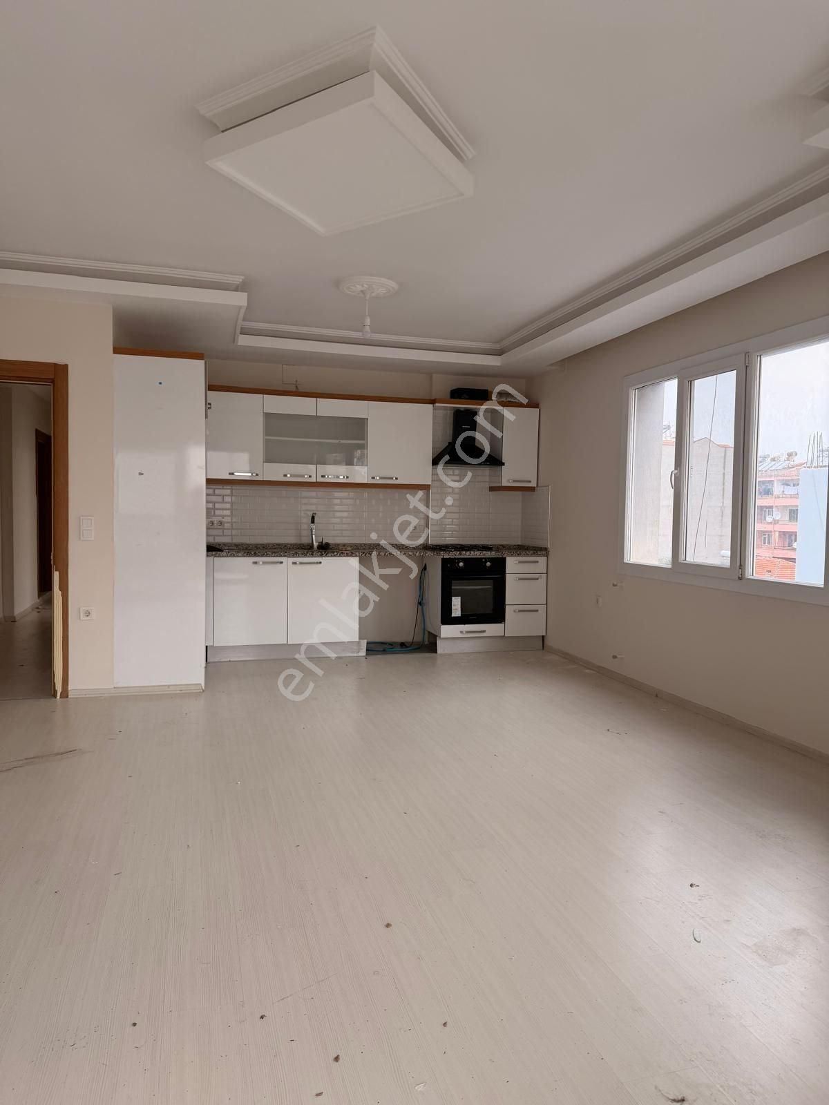 Cesur Emlak'tn Merkezi Konumda Kiralık 3+1 Geniş Ara Kat Daire - Görsel 6