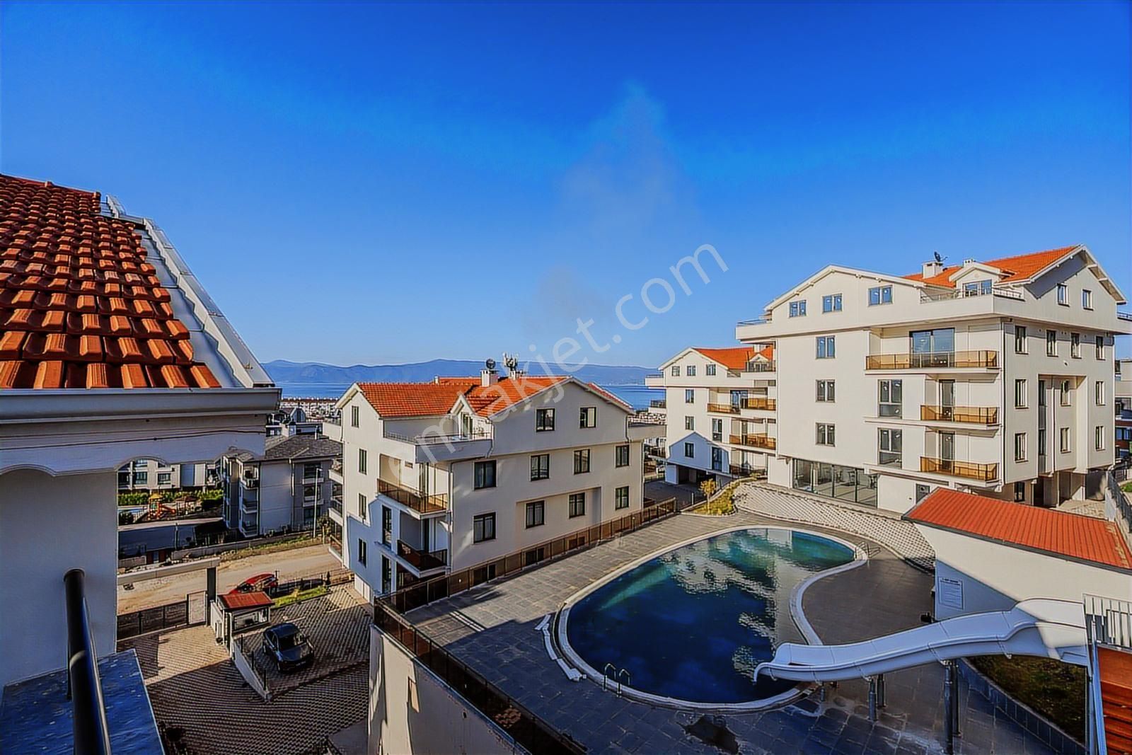 Kurşunlu'da Havuz Manzaralı 3+1 Satılık Sıfır Dubleks Daire