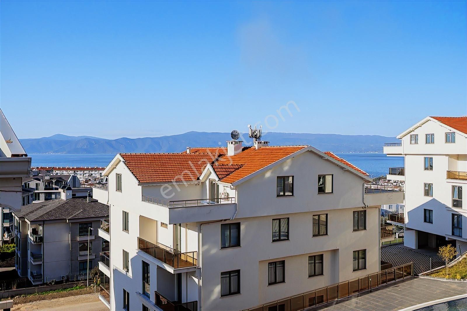 Kurşunlu'da Havuz Manzaralı 3+1 Satılık Sıfır Dubleks Daire - Görsel 3