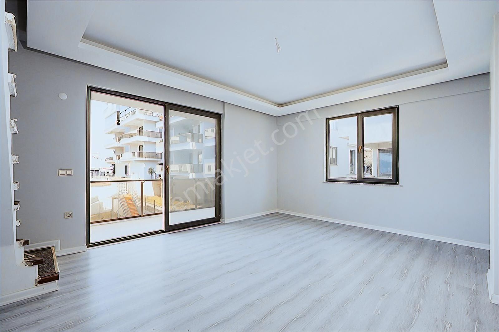Kurşunlu'da Havuz Manzaralı 3+1 Satılık Sıfır Dubleks Daire - Görsel 11