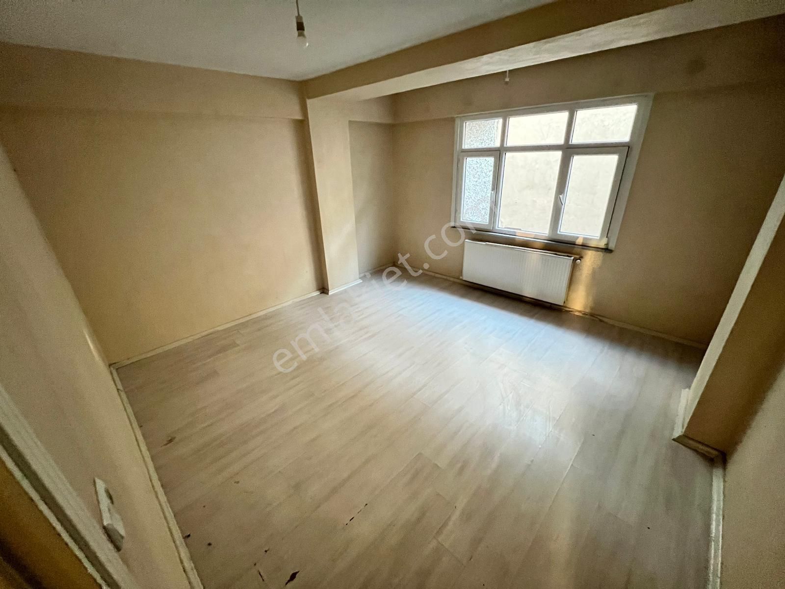 Aydın İnş.50.yıl Mah 110m2 3.kat Tramvaya Yürüme Mesafesi