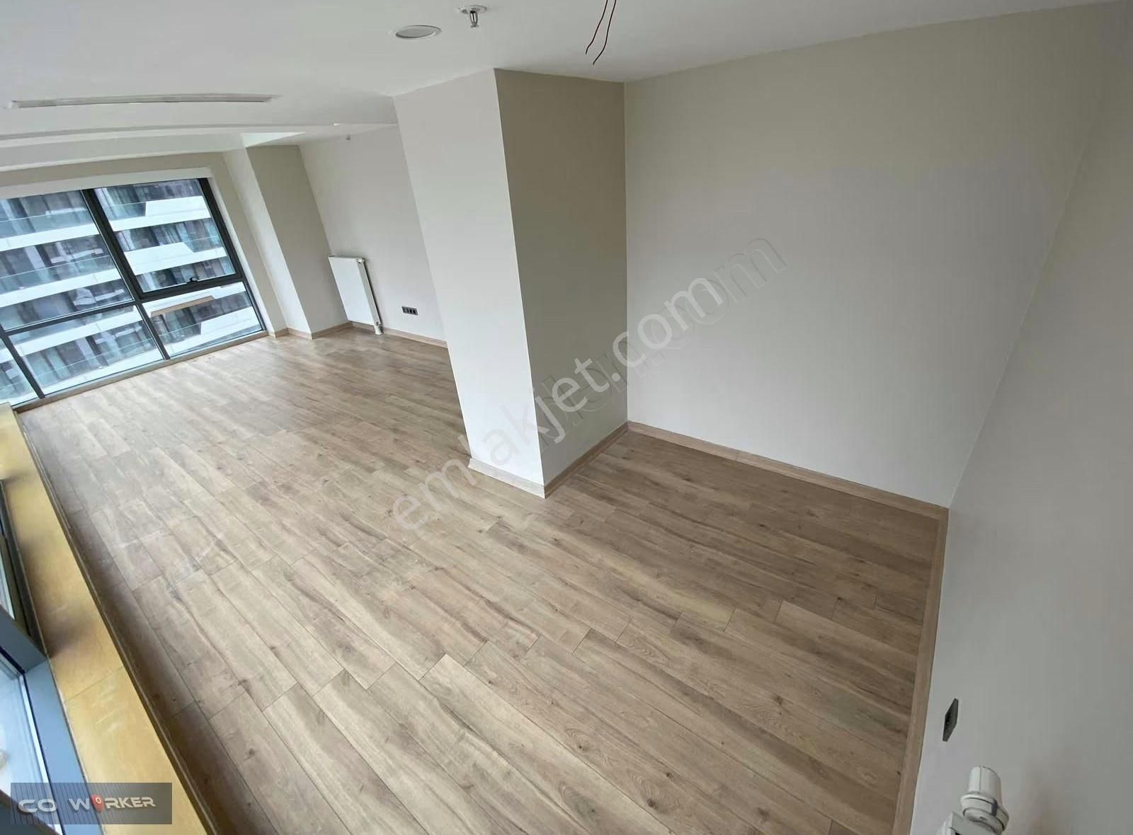 Havuzlu Sitede, Teraslı, Manzaralı, Boş 3+1 - Görsel 6