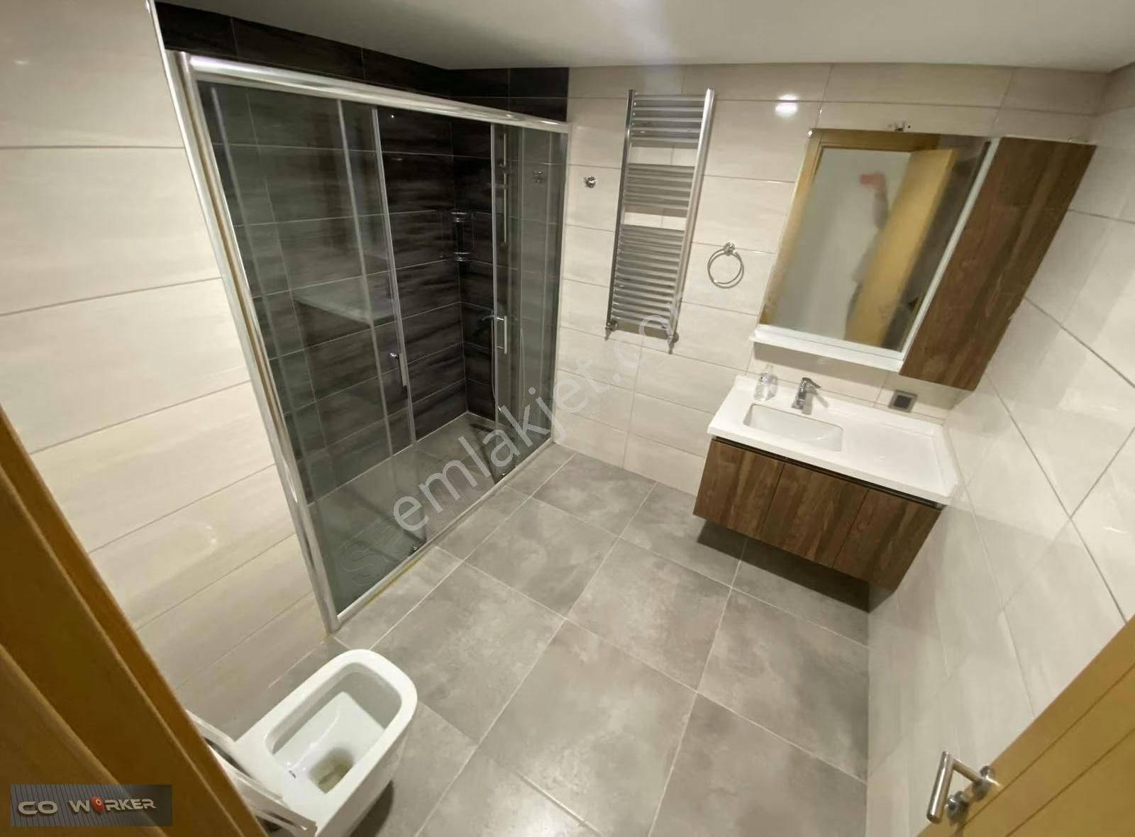 Havuzlu Sitede, Teraslı, Manzaralı, Boş 3+1 - Görsel 13