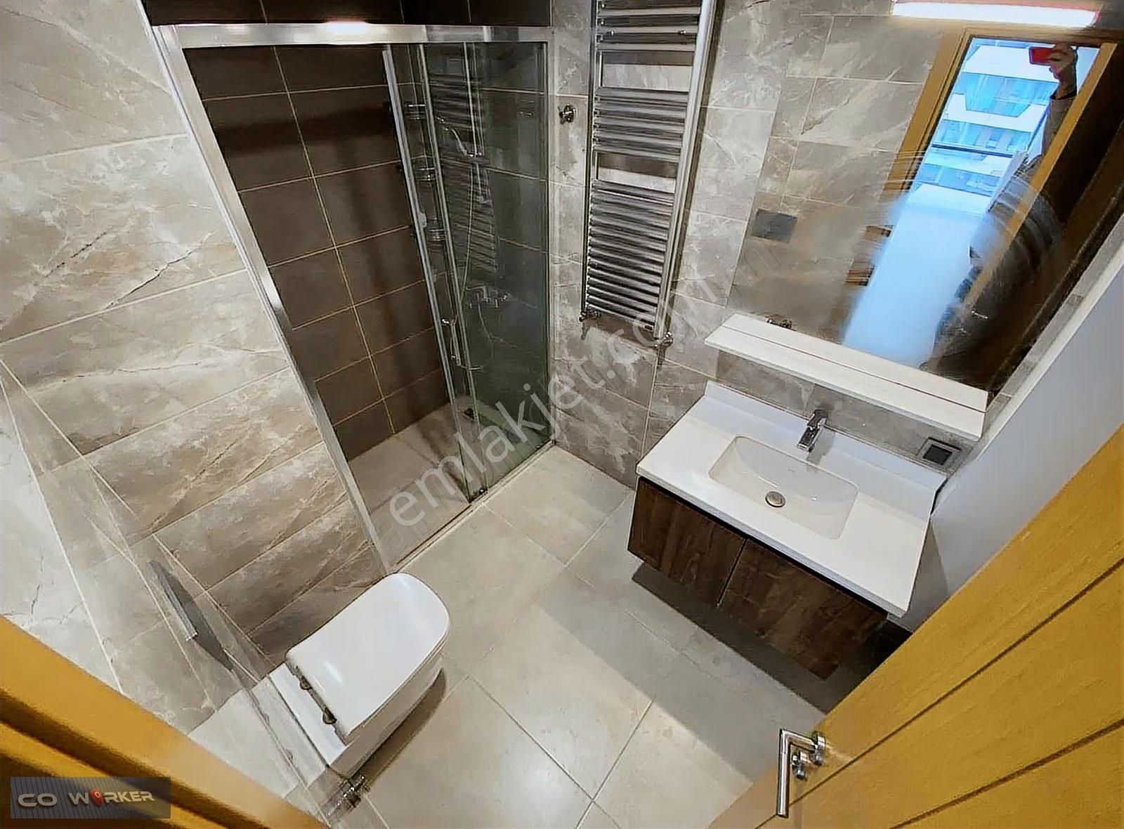 Havuzlu Sitede, Teraslı, Manzaralı, Boş 3+1 - Görsel 2