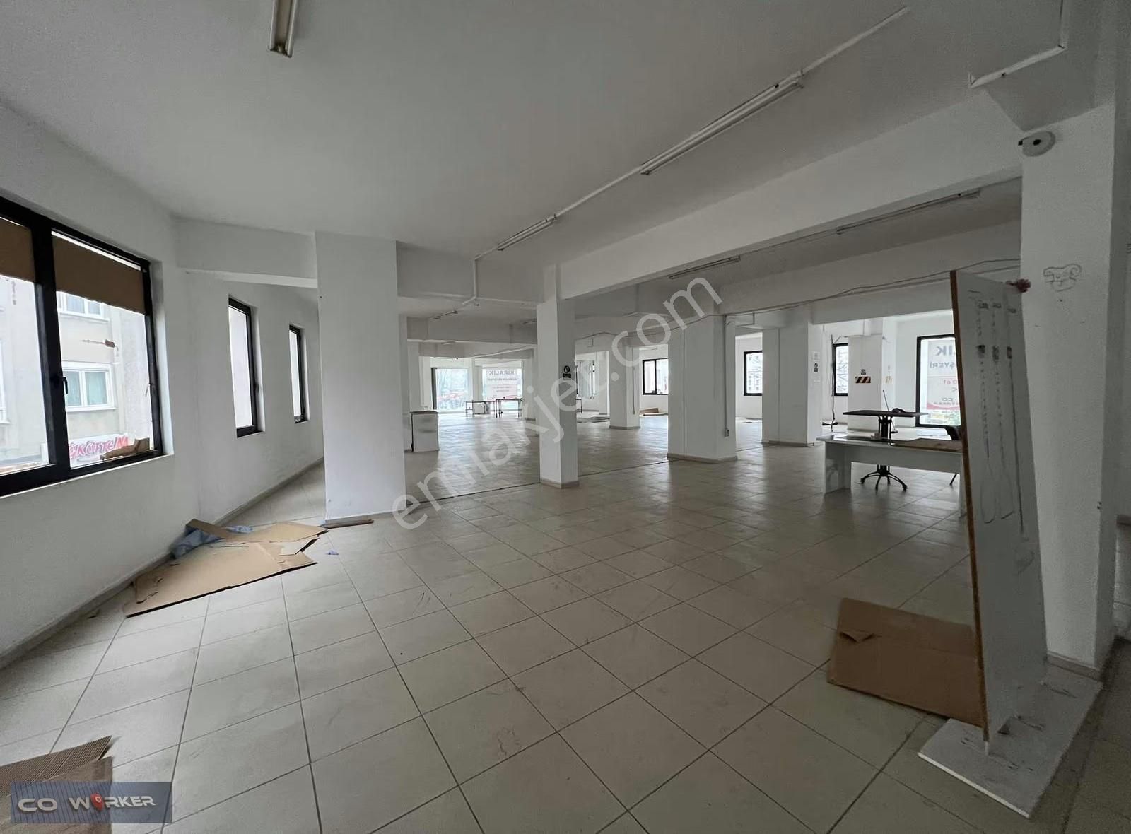 Ana Cadde Üzeri Tabela Değeri Yüksek Kiralık 730m2 Komple Kat - Görsel 3