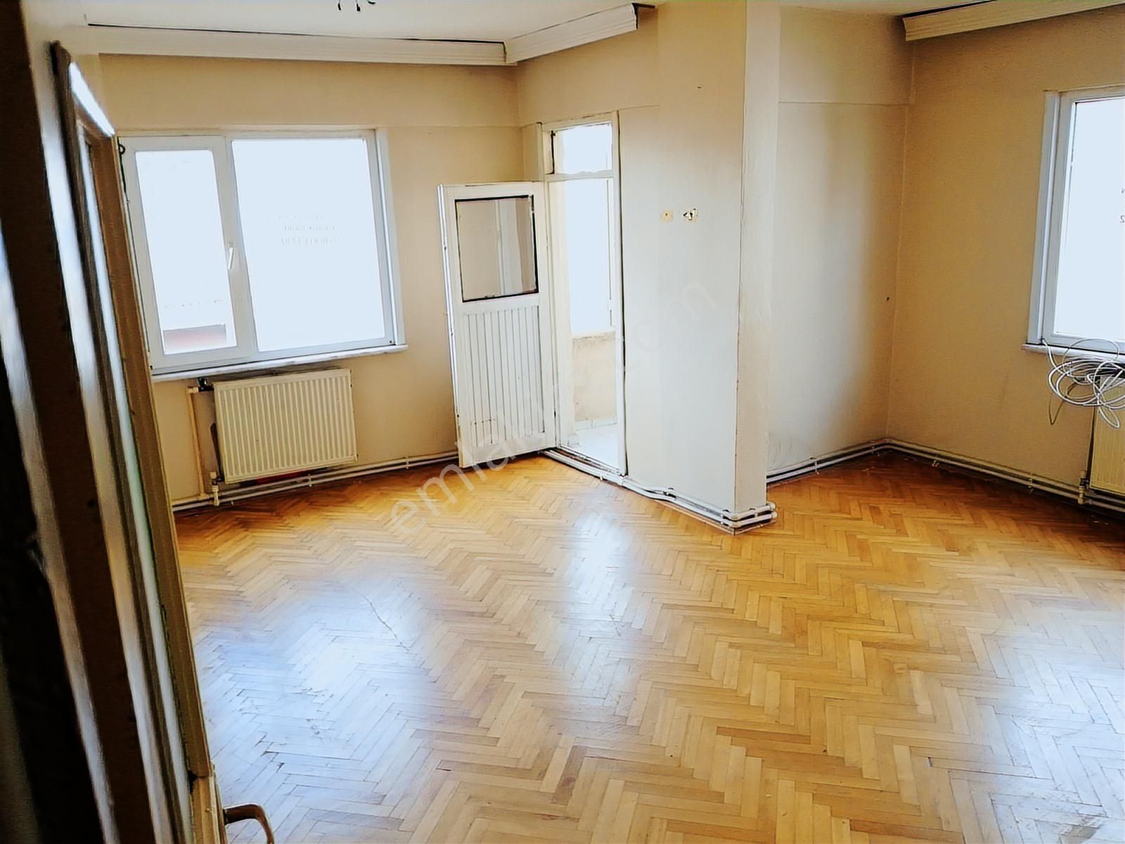 Maltepe Zümrütevlerde Öz İş Sitesi Site İçerisinde 3+1 120 M2 - Görsel 11