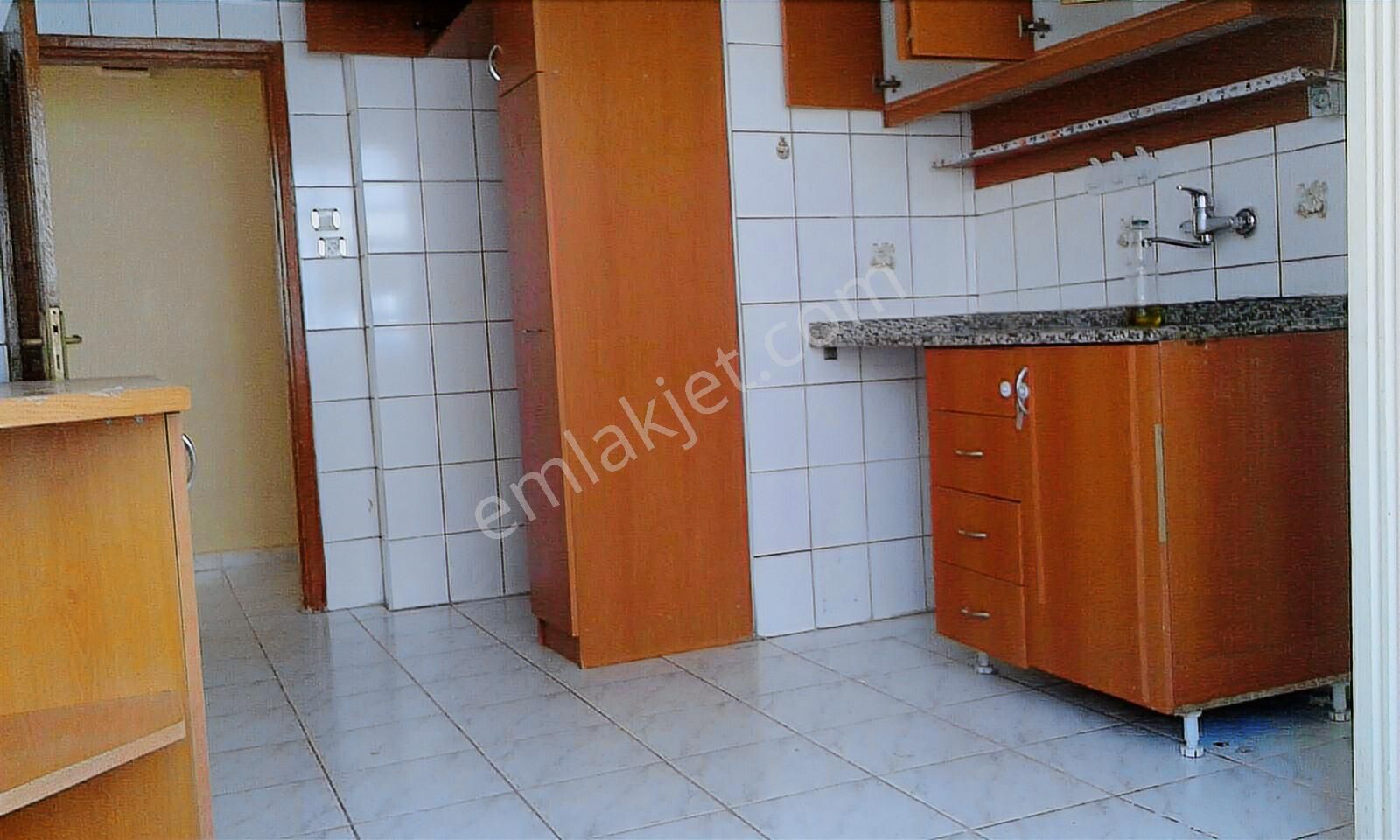 Maltepe Zümrütevlerde Öz İş Sitesi Site İçerisinde 3+1 120 M2 - Görsel 22