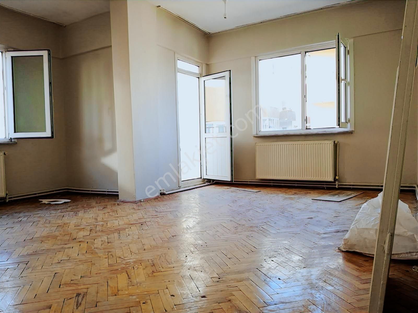 Maltepe Zümrütevlerde Öz İş Sitesi Site İçerisinde 3+1 120 M2 - Görsel 31