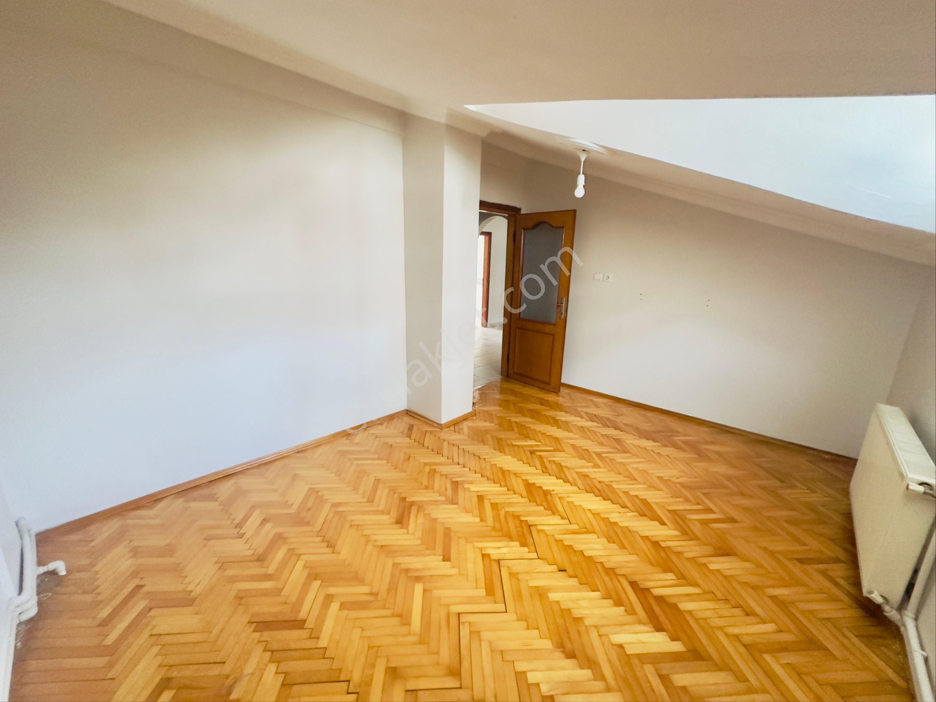 Atatürk Mah. Parmaksız Caddesinde 3+1 Net 120 M2 Kiralık Daıre - Görsel 27