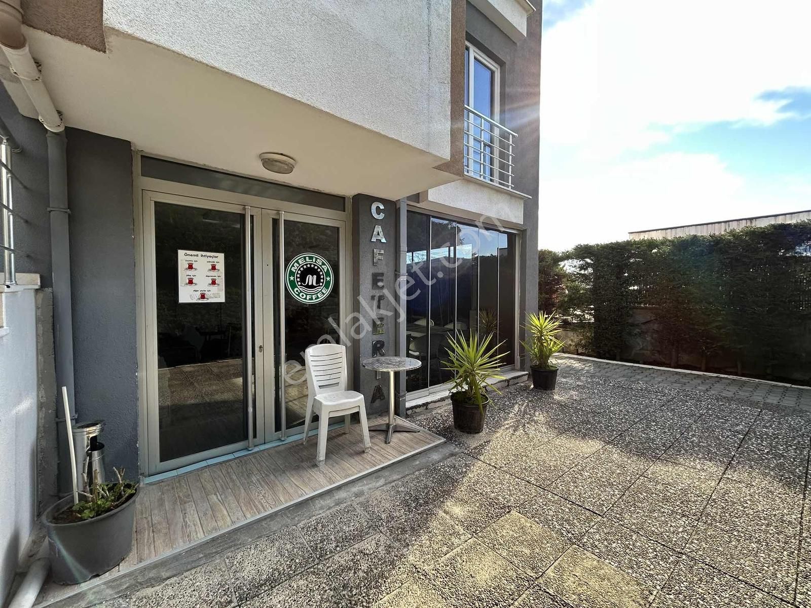 Mudanya Güzelyalı Site İçerisinde Havuzlu Satılık 2+1 Daire - Görsel 3