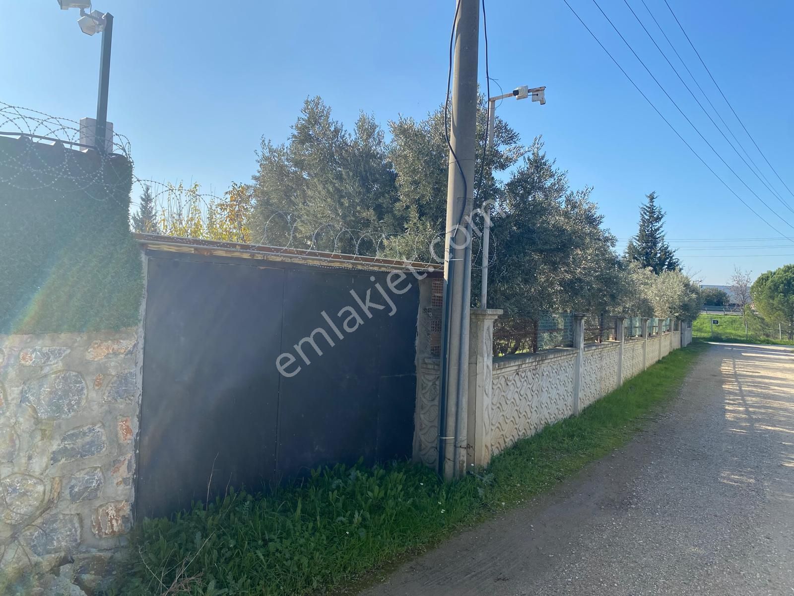 Menderes Oğlananası'nda İçerisinde 2+1 Evi Olan 809 M2 Bahçe - Görsel 23