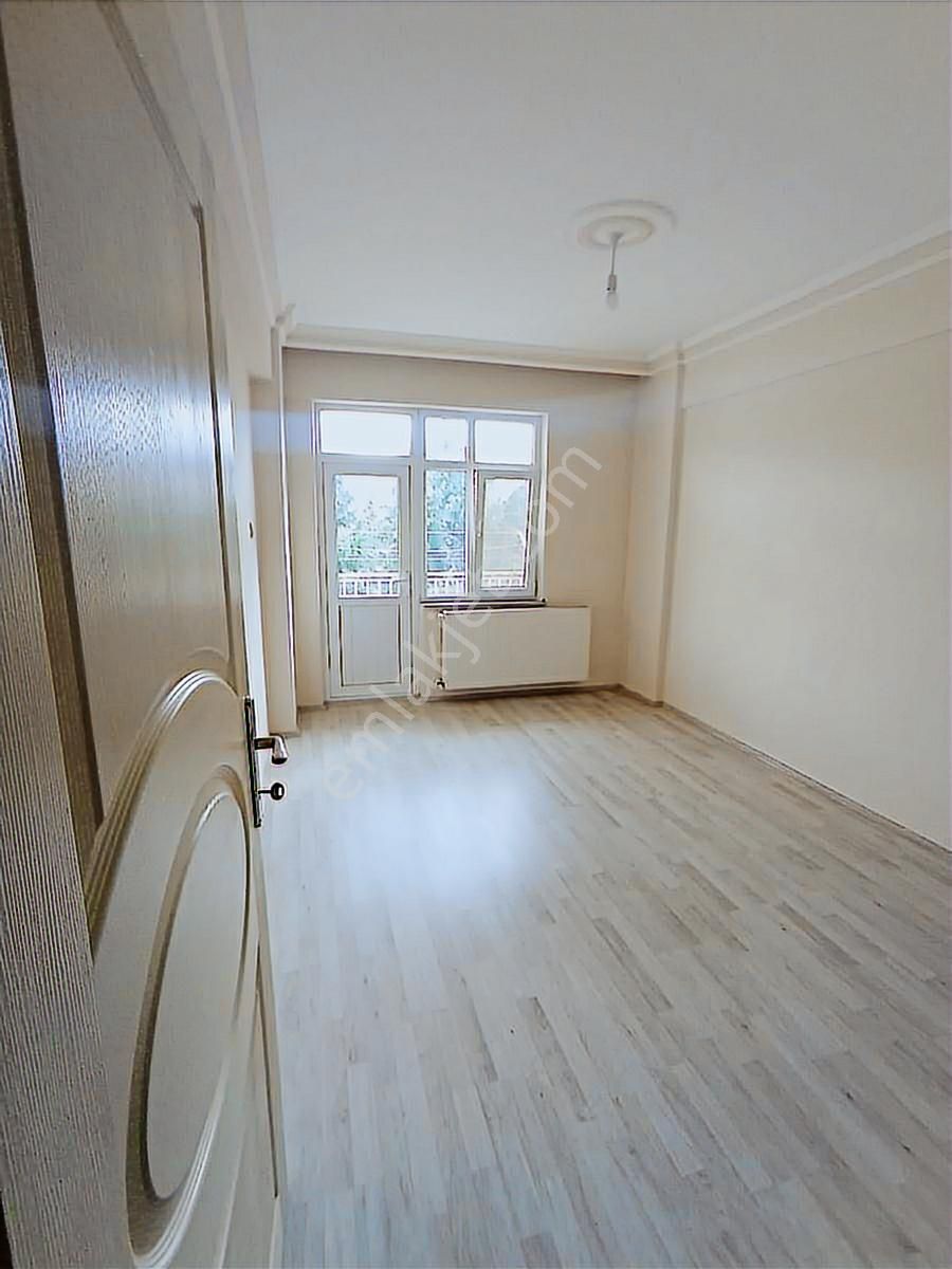 Görgülü Emlaktan Satılık 3+1 Dogal Gazlı Daire - Görsel 11