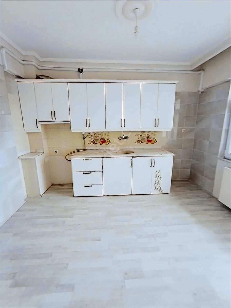 Görgülü Emlaktan Satılık 3+1 Dogal Gazlı Daire