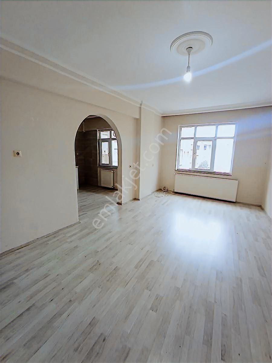 Görgülü Emlaktan Satılık 3+1 Dogal Gazlı Daire - Görsel 8