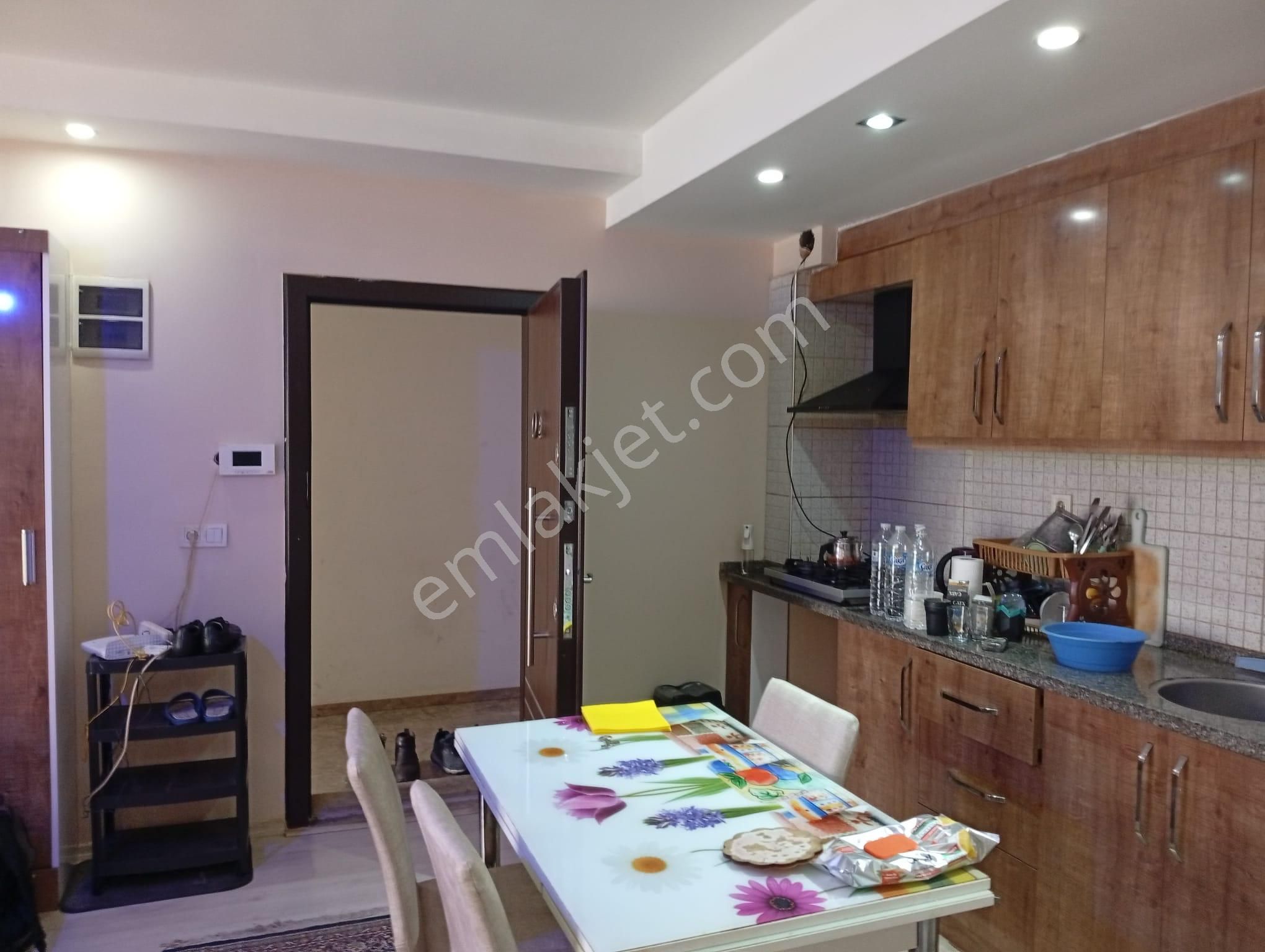 Salihli Berkay Emlaktan Satılık 1+1 Klima Isıtmalı Eşyalı Daire - Görsel 3