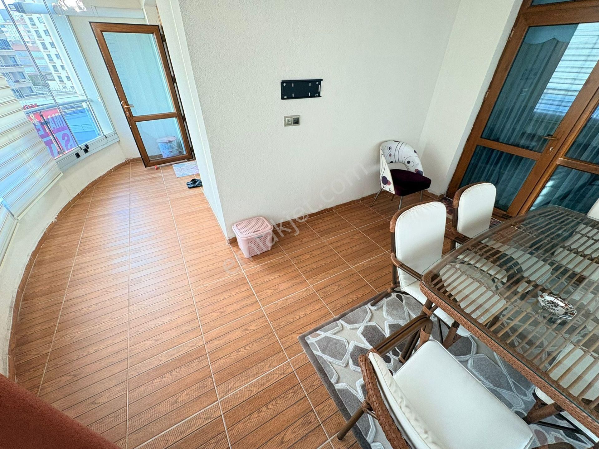 İmaremlak2'den Sarayda Tam Merkezde 4+1 Ara Katta Site Dairesi - Görsel 10