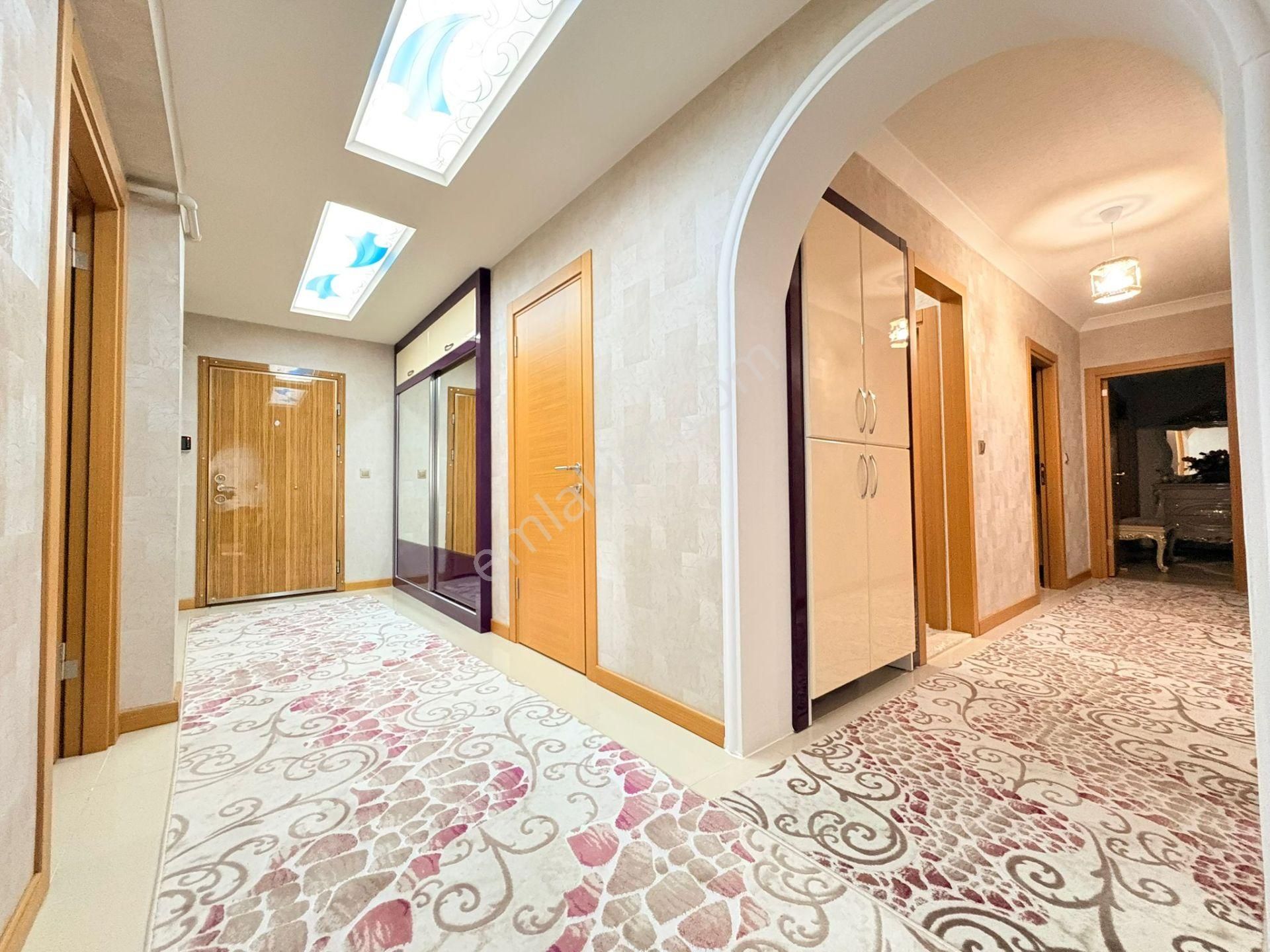 İmaremlak2'den Sarayda Tam Merkezde 4+1 Ara Katta Site Dairesi - Görsel 7