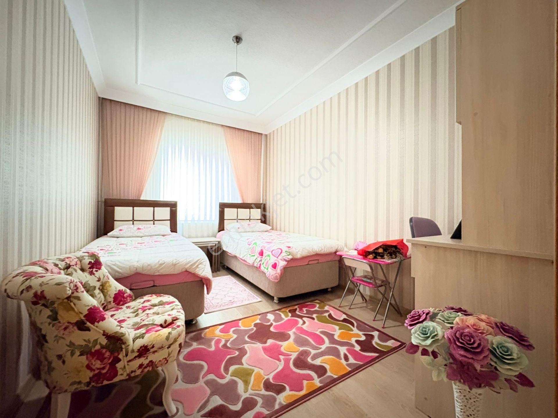 İmaremlak2'den Sarayda Tam Merkezde 4+1 Ara Katta Site Dairesi - Görsel 21