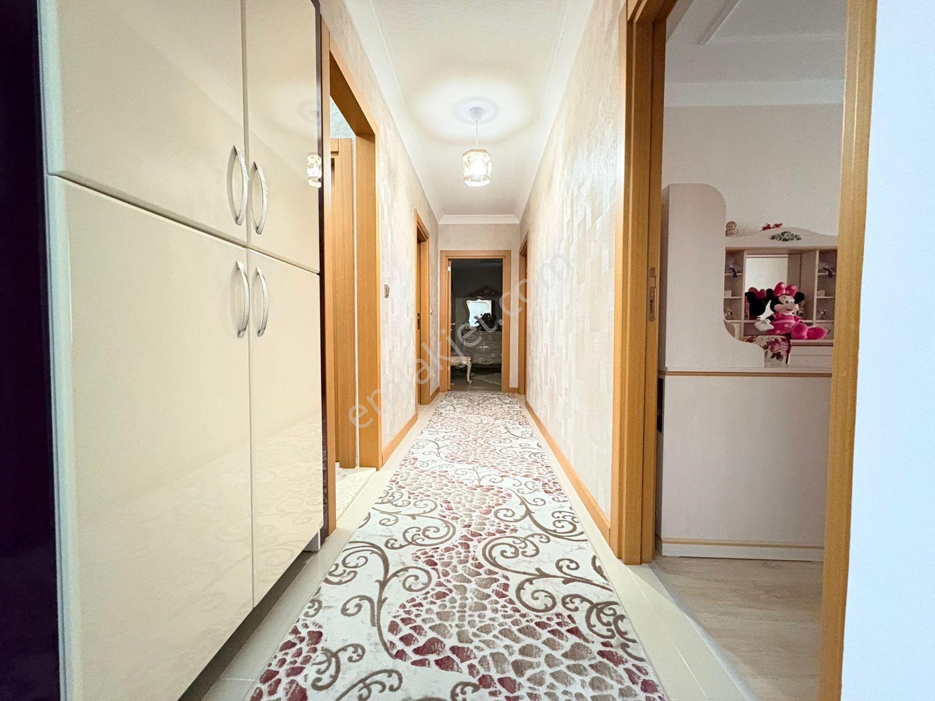 İmaremlak2'den Sarayda Tam Merkezde 4+1 Ara Katta Site Dairesi - Görsel 8