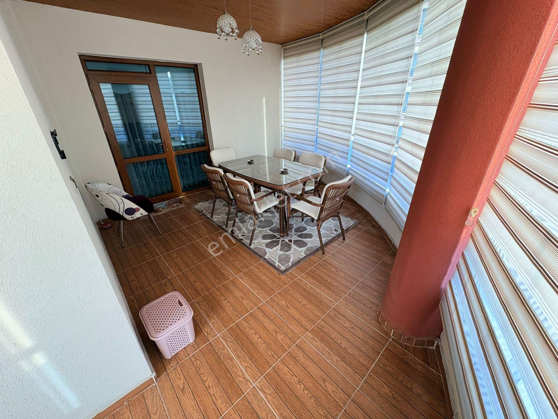 İmaremlak2'den Sarayda Tam Merkezde 4+1 Ara Katta Site Dairesi - Görsel 11