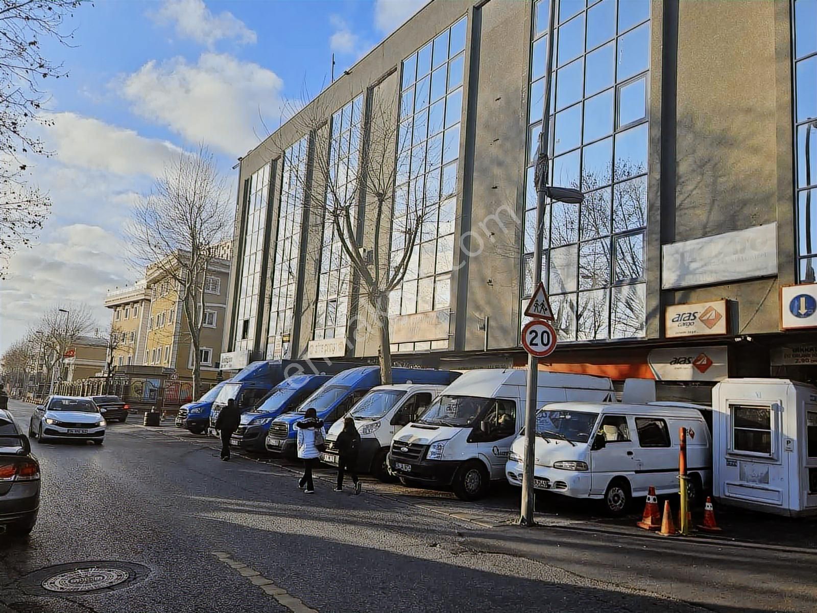 Sefaköy Pakten Mutlu San.sitesinde 100 M²'lik Kiralık Büro&ofis - Görsel 5
